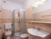 Knus appartement met tuin op 550m van zee in Punat, Krk - thumbnail 6