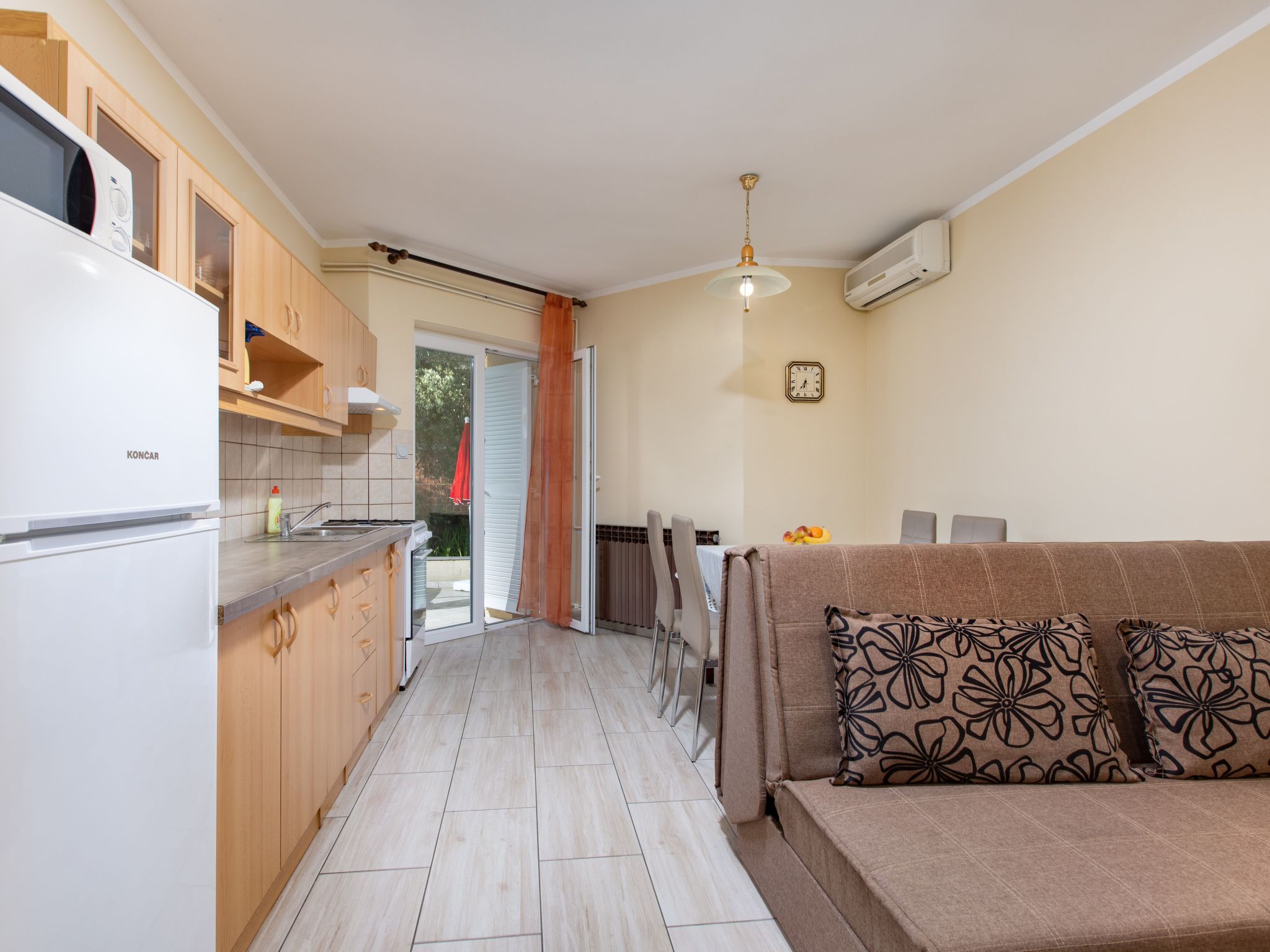 Schöne Wohnung "Apartman Mira 2"-Inside