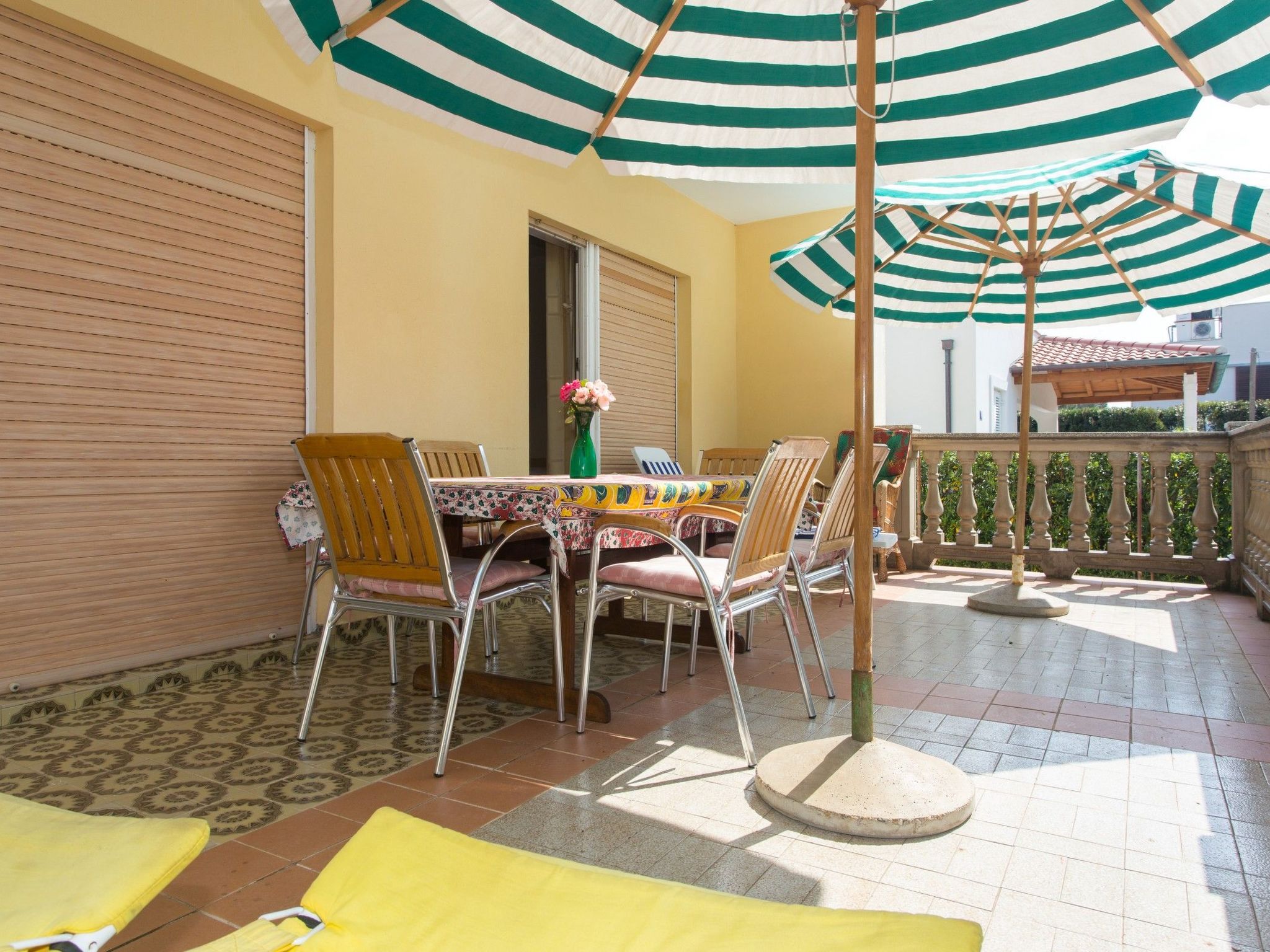 Appartement "Apartman Ester" mit Terrasse-Binnen