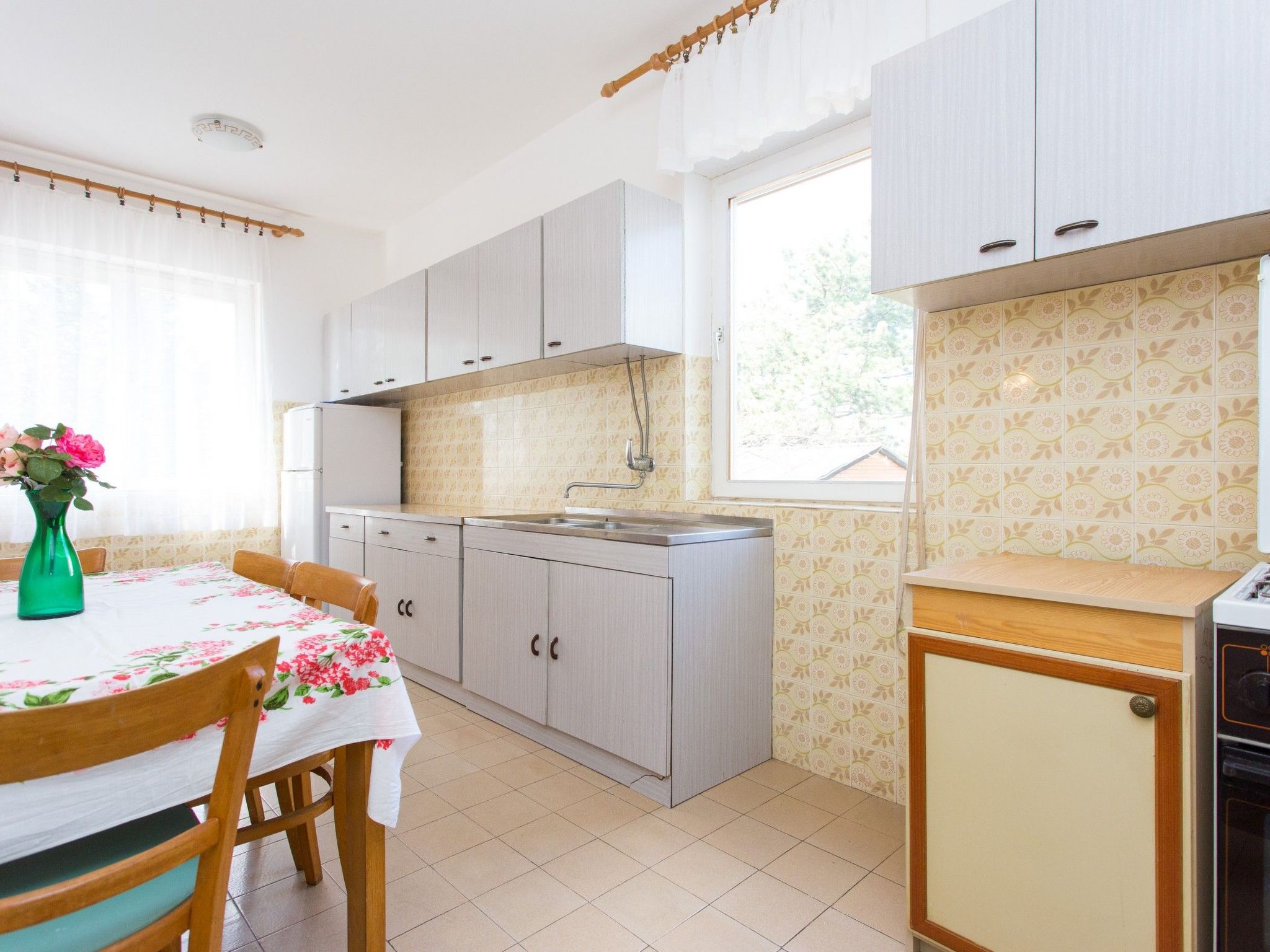 Appartement "Apartman Ester" mit Terrasse-Binnen