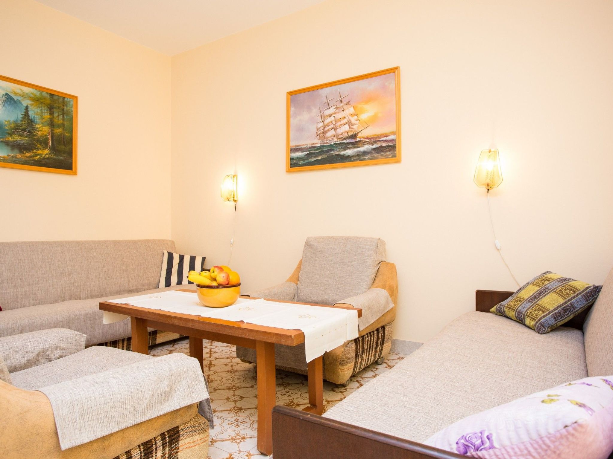 Appartement "Apartman Ester" mit Terrasse-Binnen