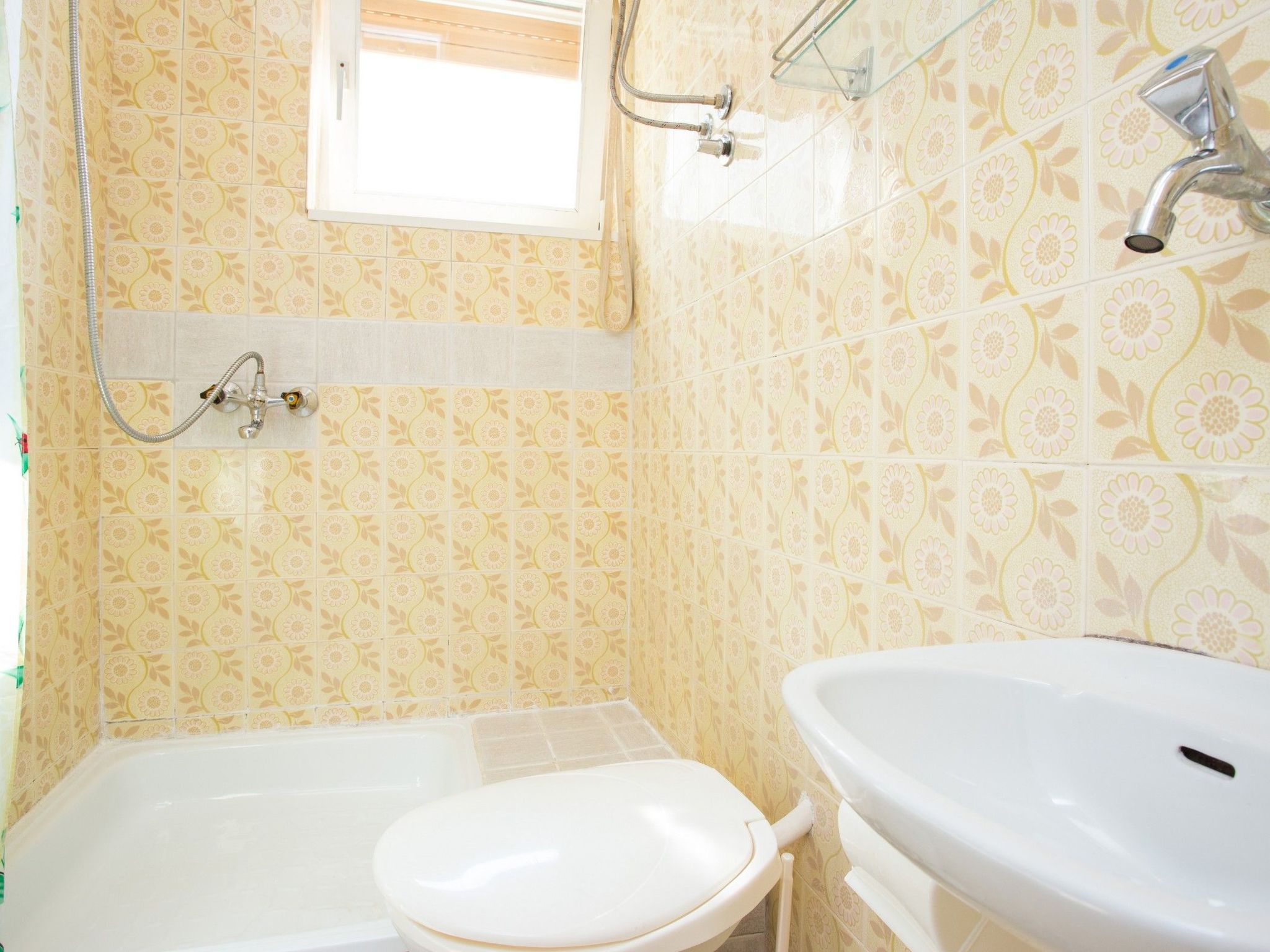 Appartement "Apartman Ester" mit Terrasse-Binnen