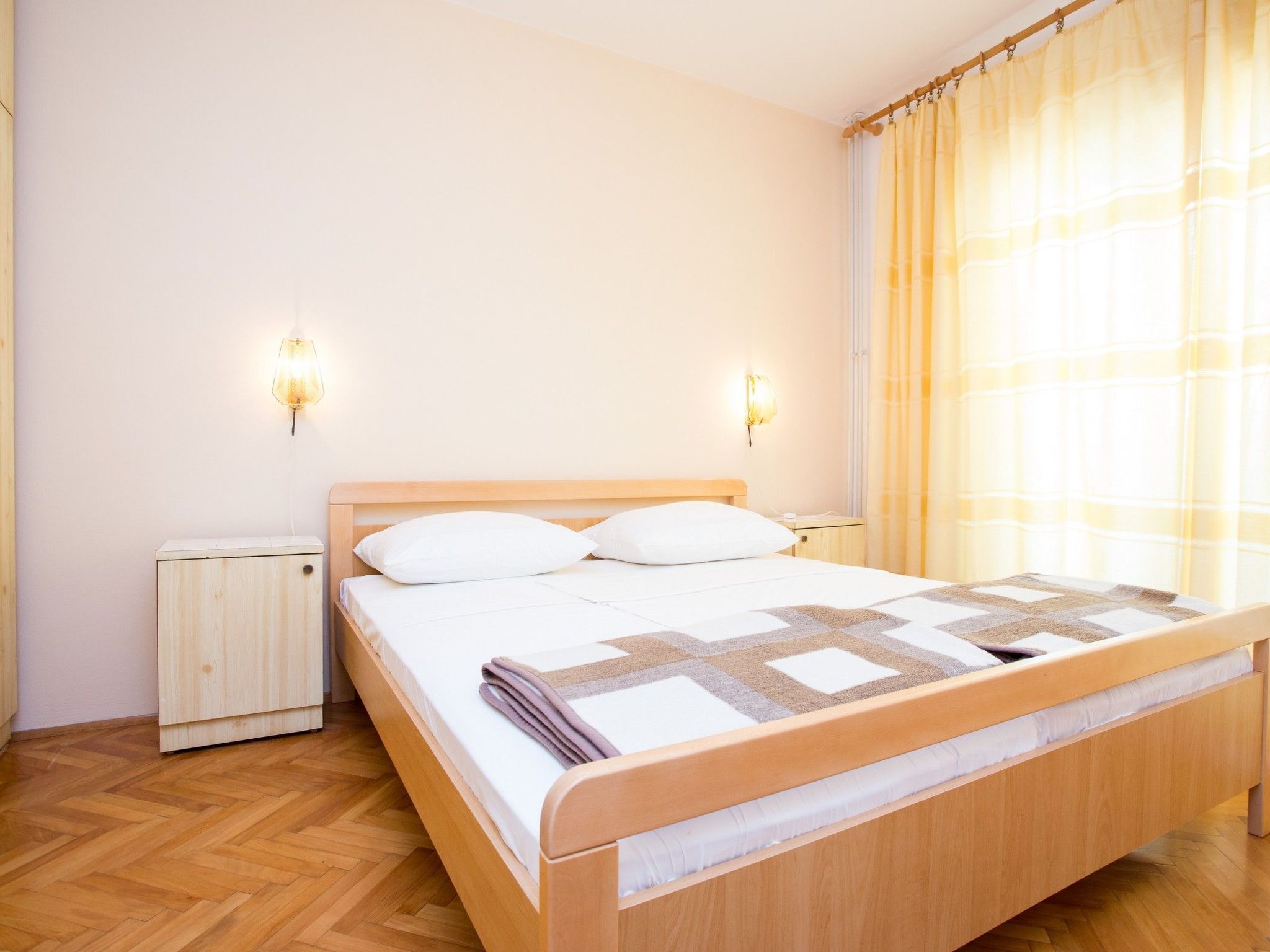 Appartement "Apartman Ester" mit Terrasse-Binnen