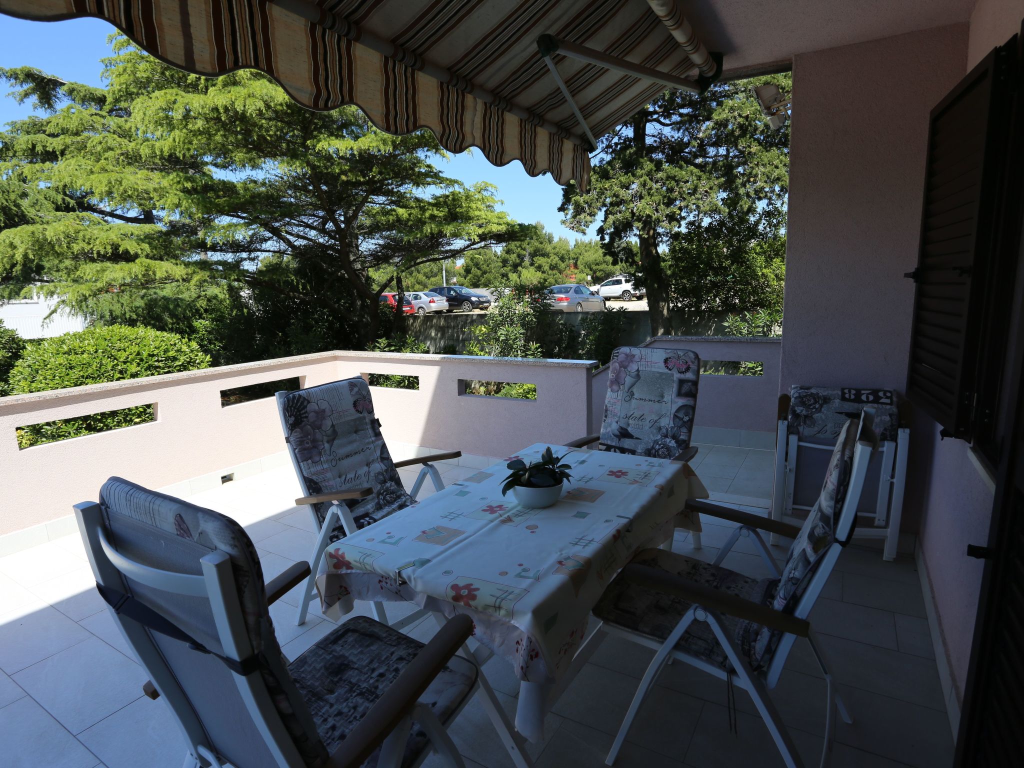 Appartement "Apartman Ružica" mit Terrasse-Binnen