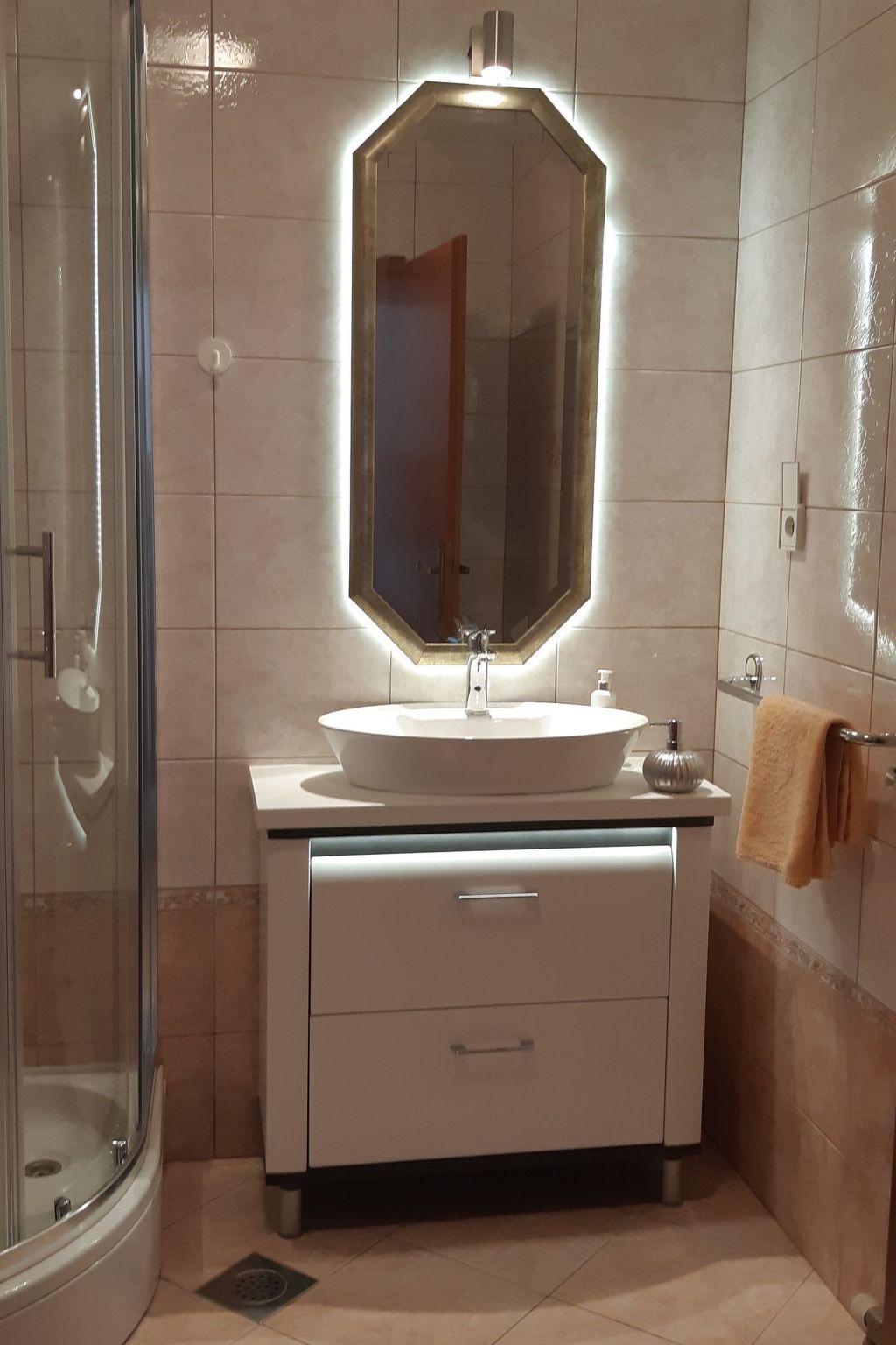 Modernes Appartementhaus Ines