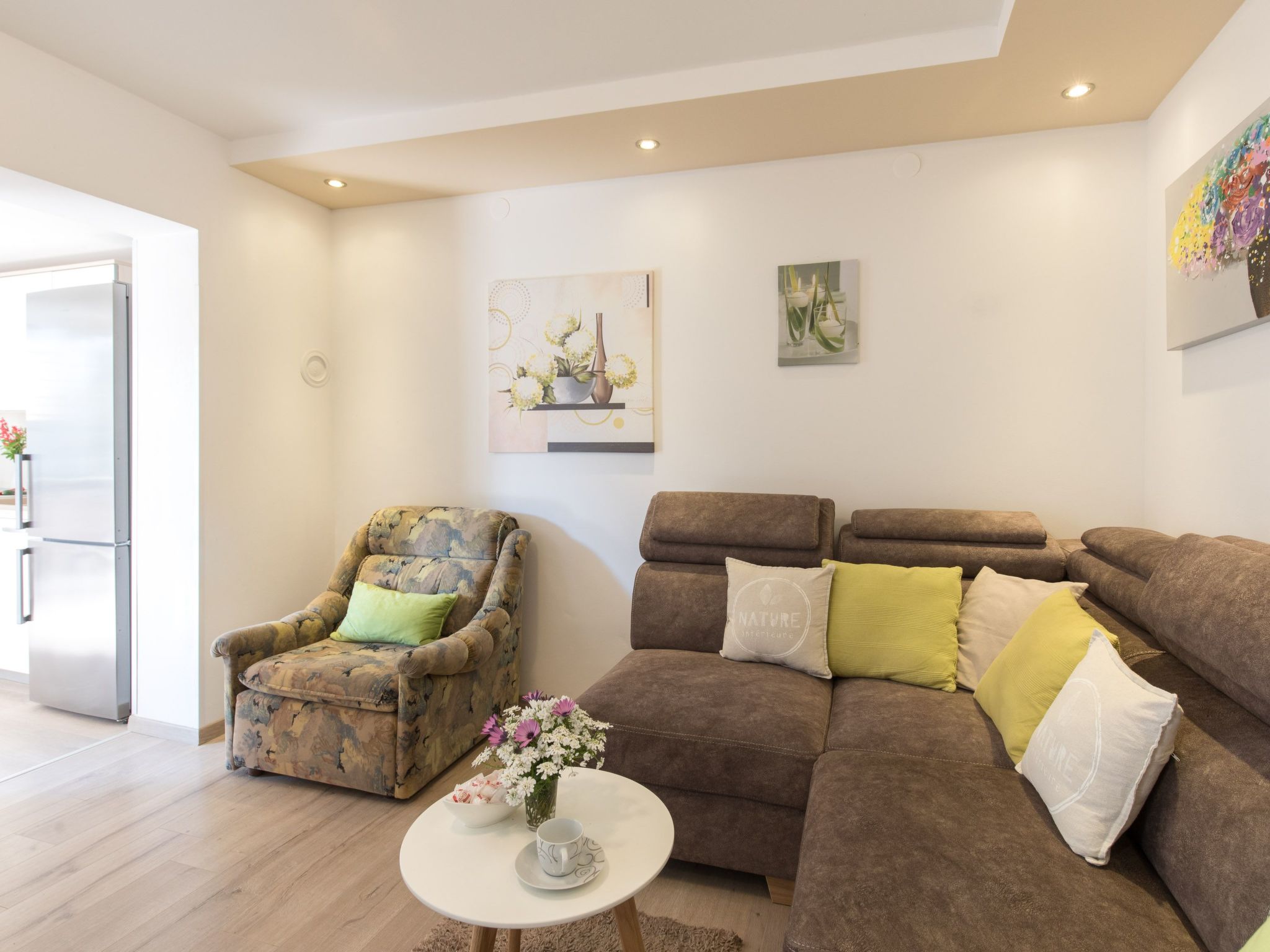 Mit Garten, Grill und Terrasse-Inside