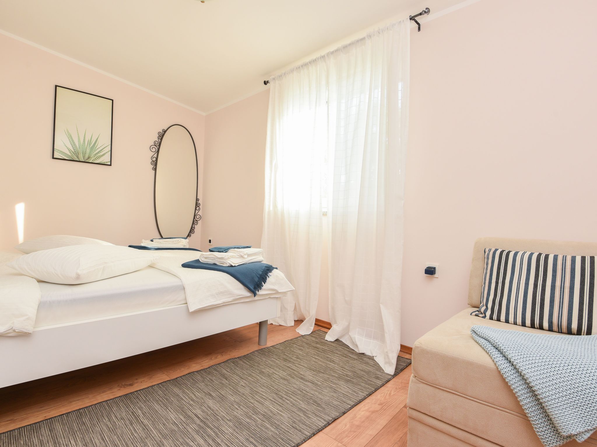 Villa Lipa-Image-tags.info