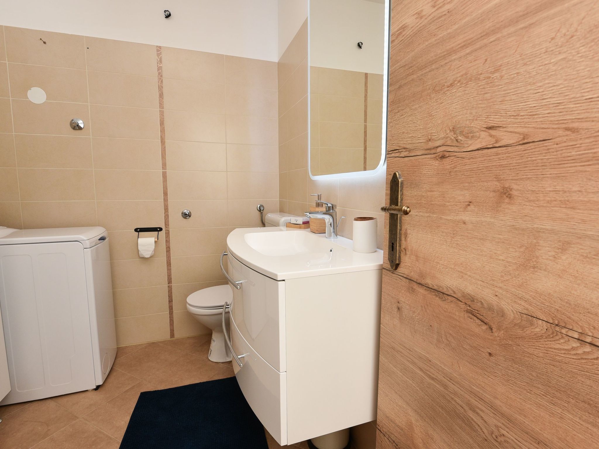 Villa Lipa-Image-tags.info