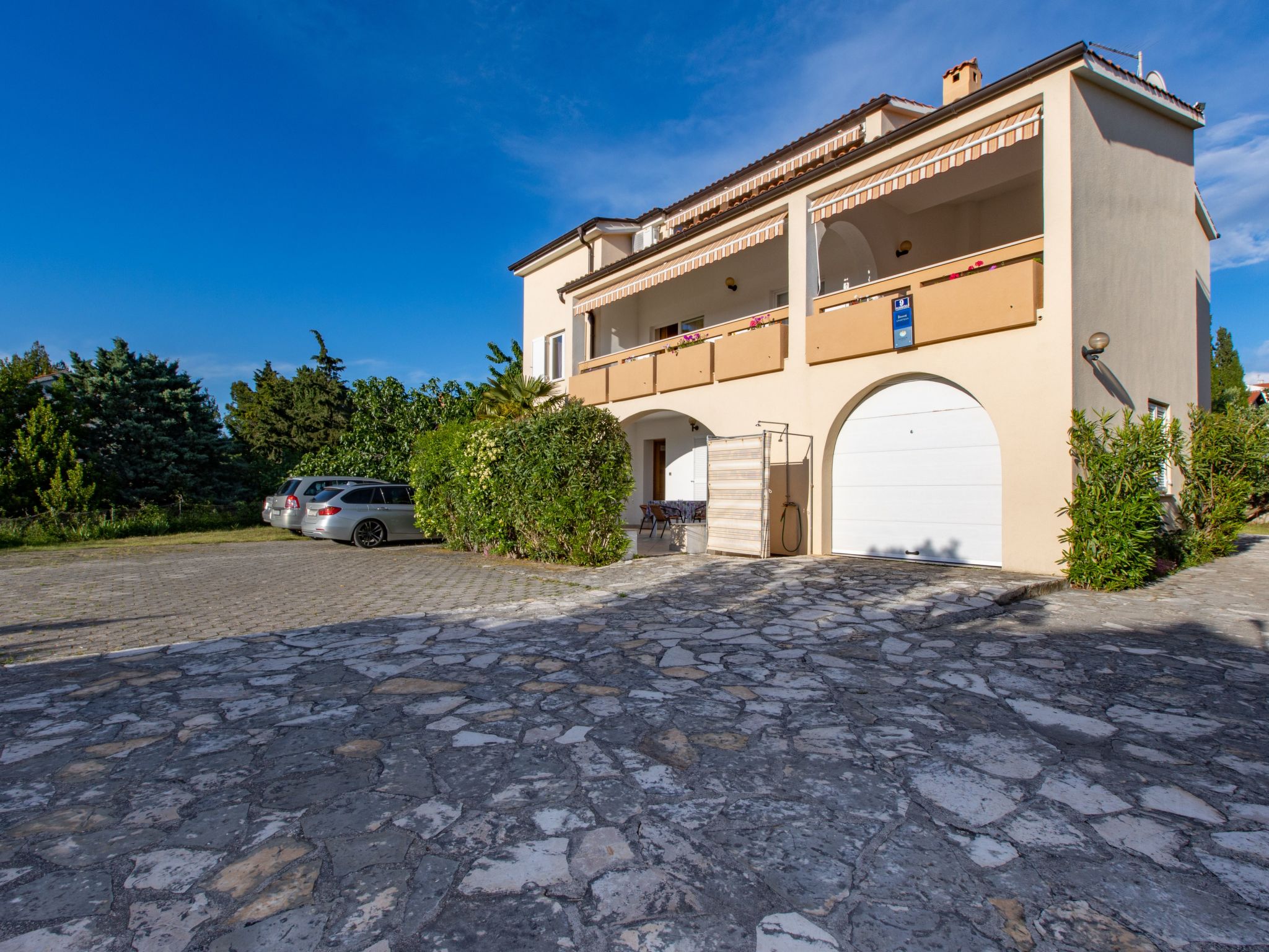 Schöne Wohnung "Apartman Mira 1" mit Terrasse-Binnen