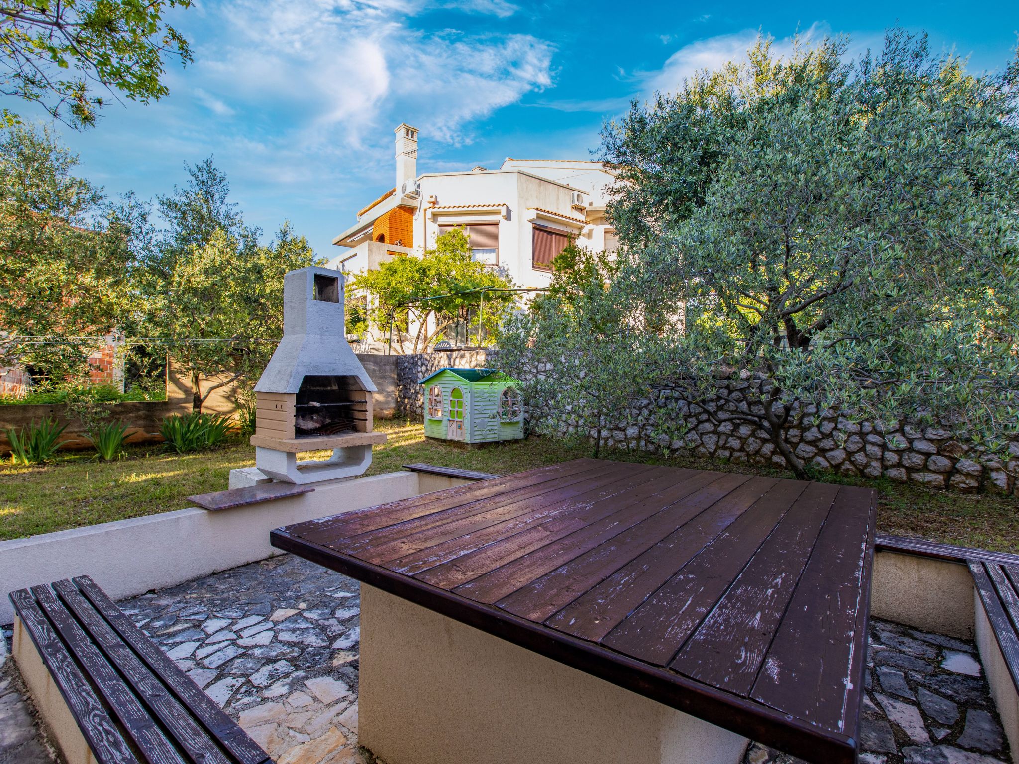 Schöne Wohnung "Apartman Mira 1" mit Terrasse-Dedans