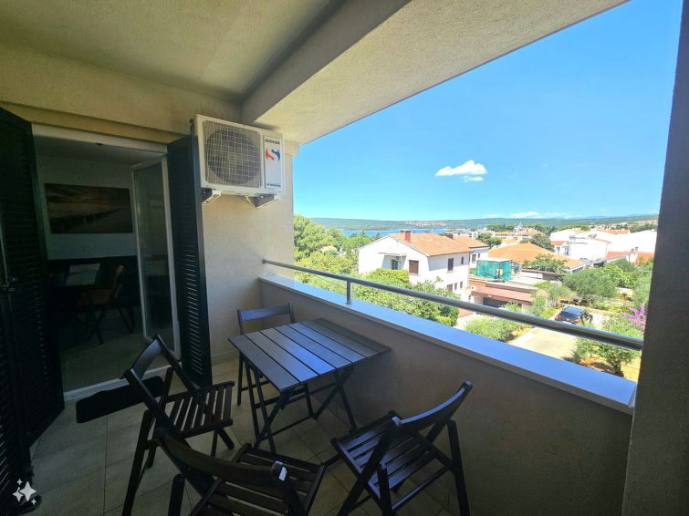 2-persoons appartement Tara in Punat: vrijstaand en direct aan zee in Krk/Punat