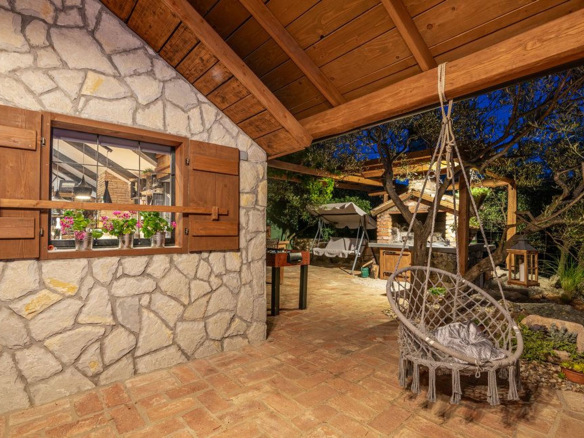 Haus mit Pool, 50 Meter vom Meer entfernt-Image-tags.info