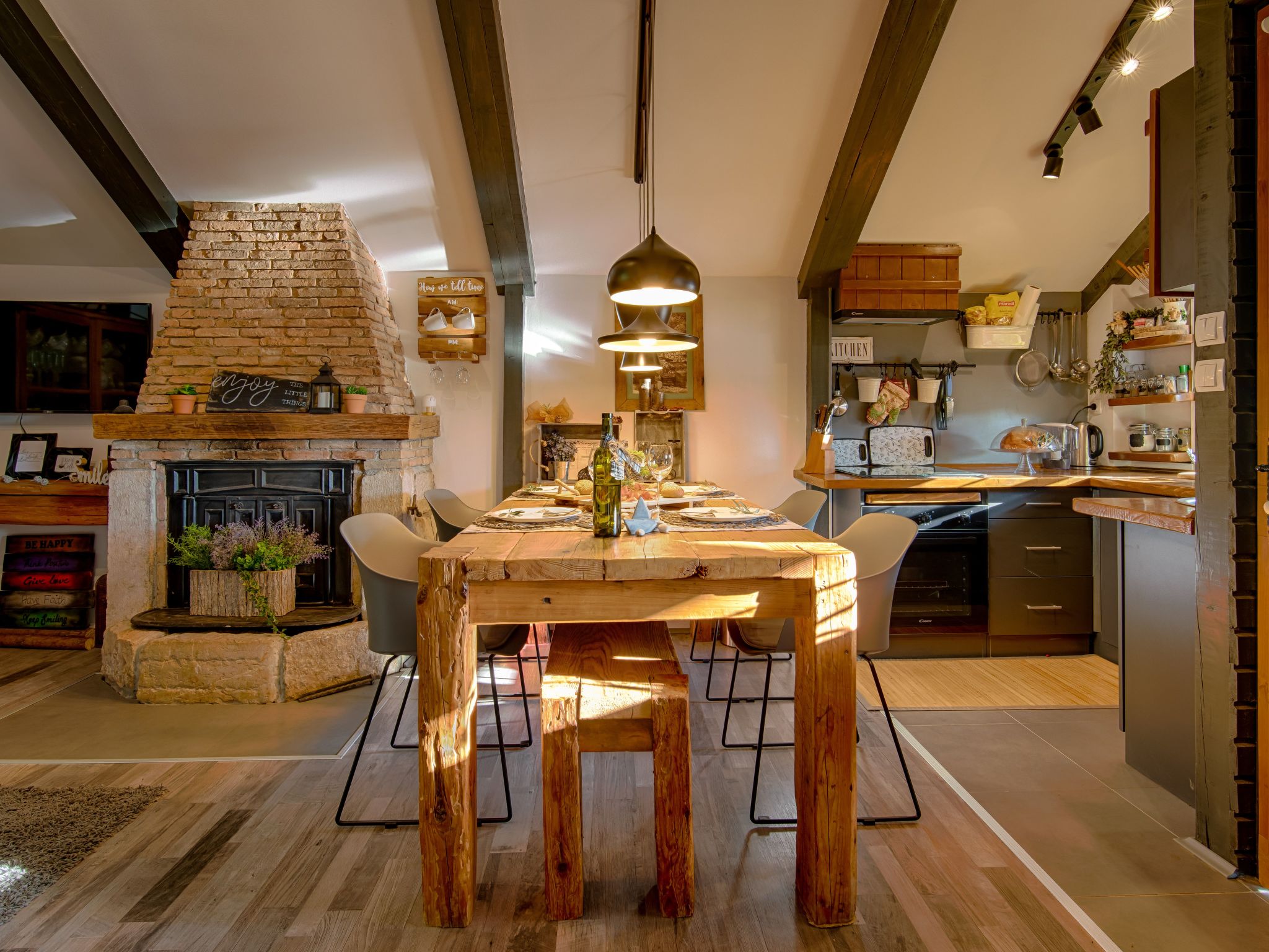 Haus mit Pool, 50 Meter vom Meer entfernt-Image-tags.info