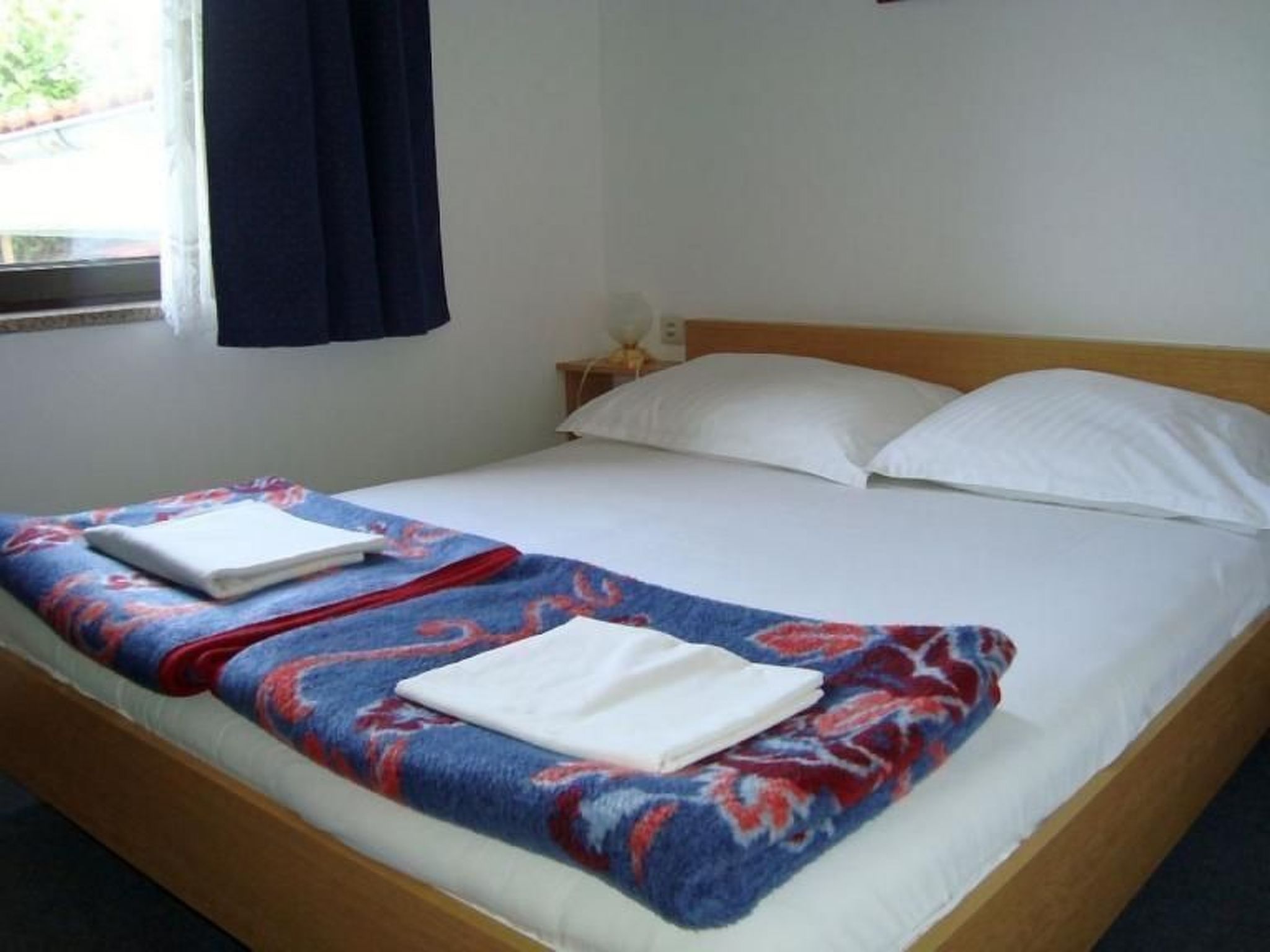 2-Zimmer-Wohnung mit 1 Badezimmer und Terrasse-Image-tags.info