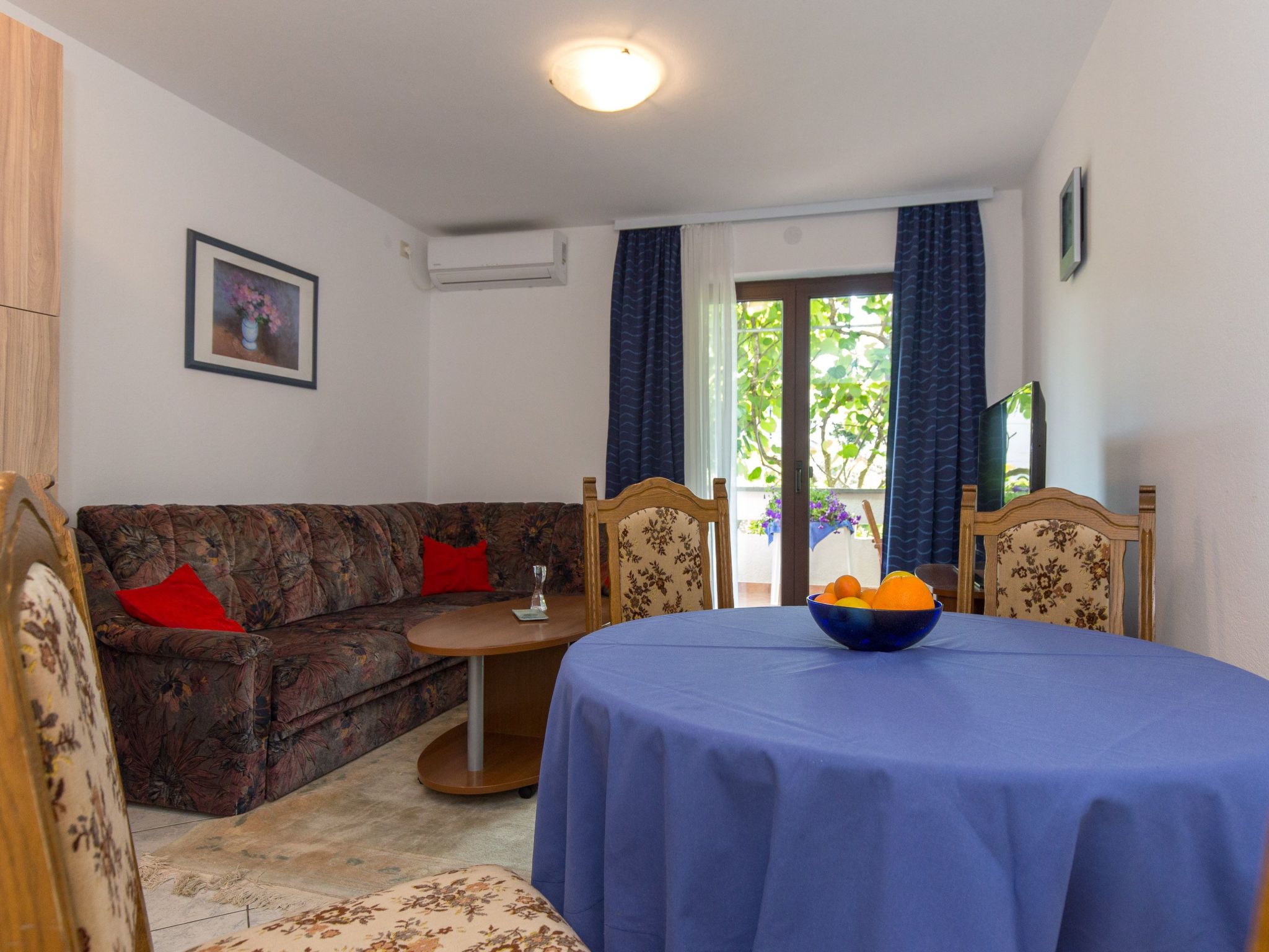 2-Zimmer-Wohnung mit 1 Badezimmer und Terrasse-Drinnen