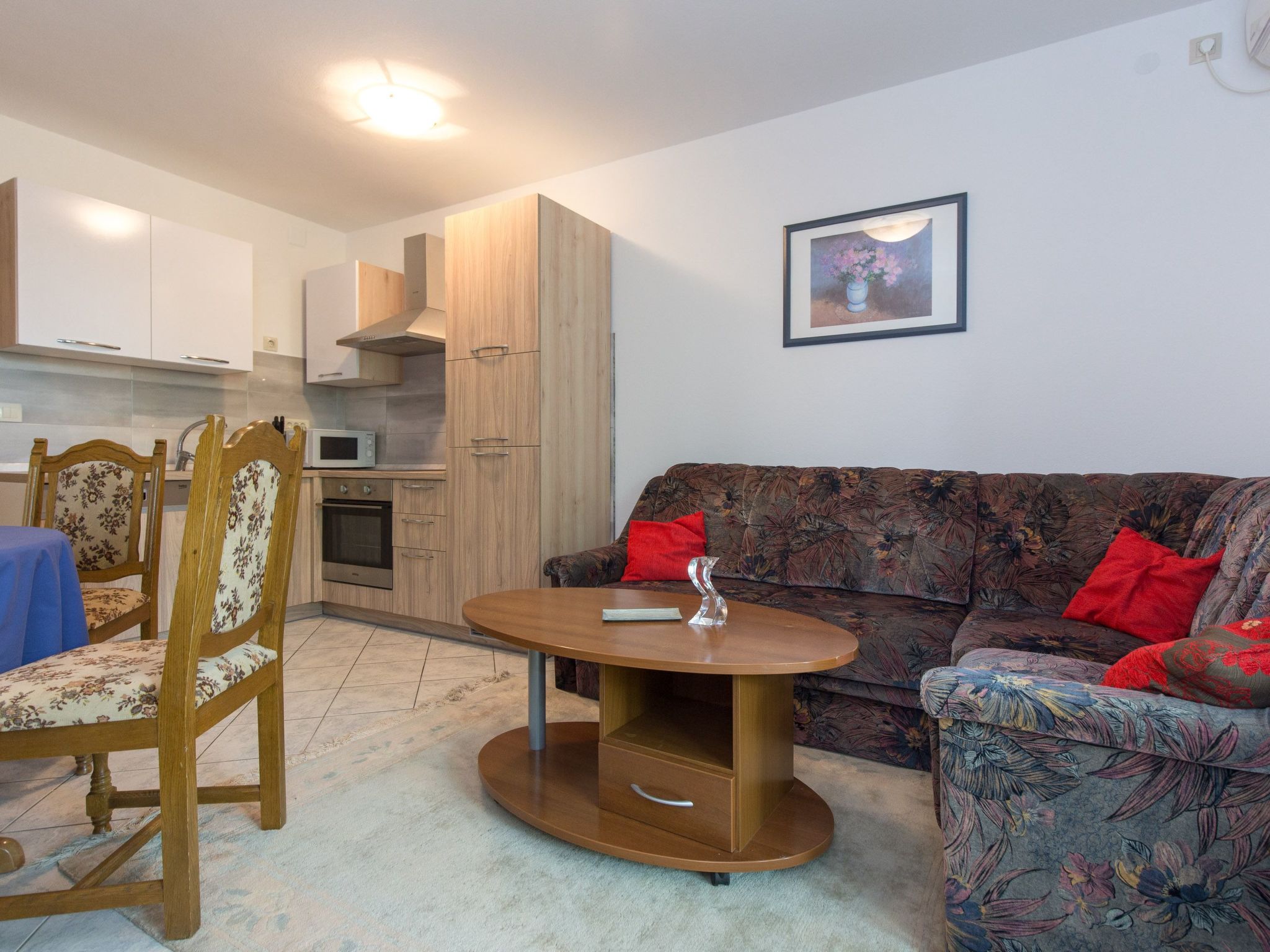 2-Zimmer-Wohnung mit 1 Badezimmer und Terrasse-Drinnen