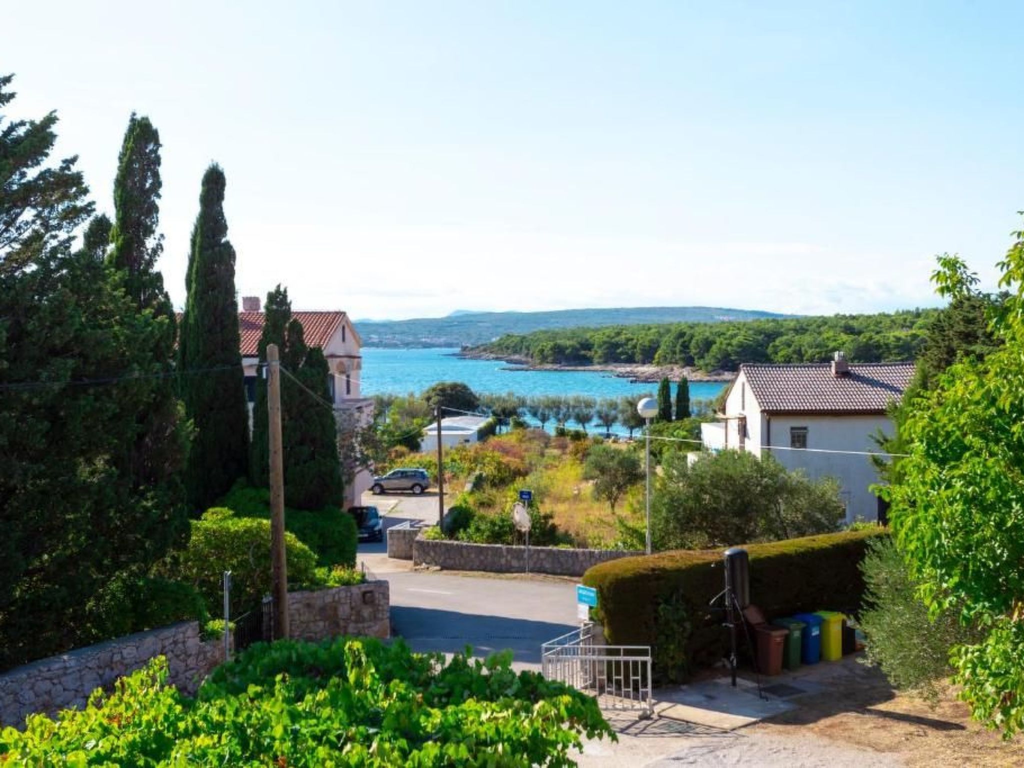 "Buka Calm VIIi-Inside