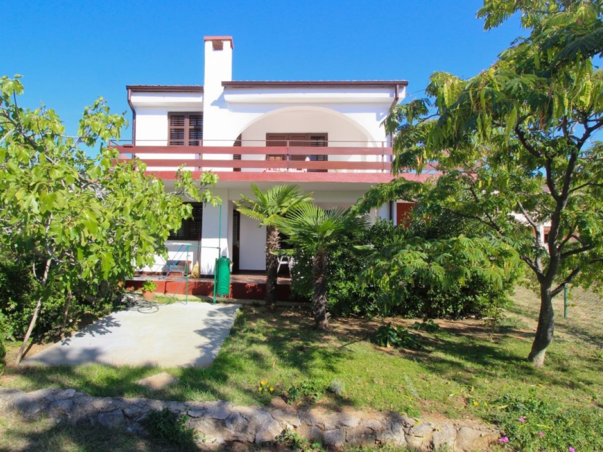 "Apartman Nada" mit Terrasse-Drinnen