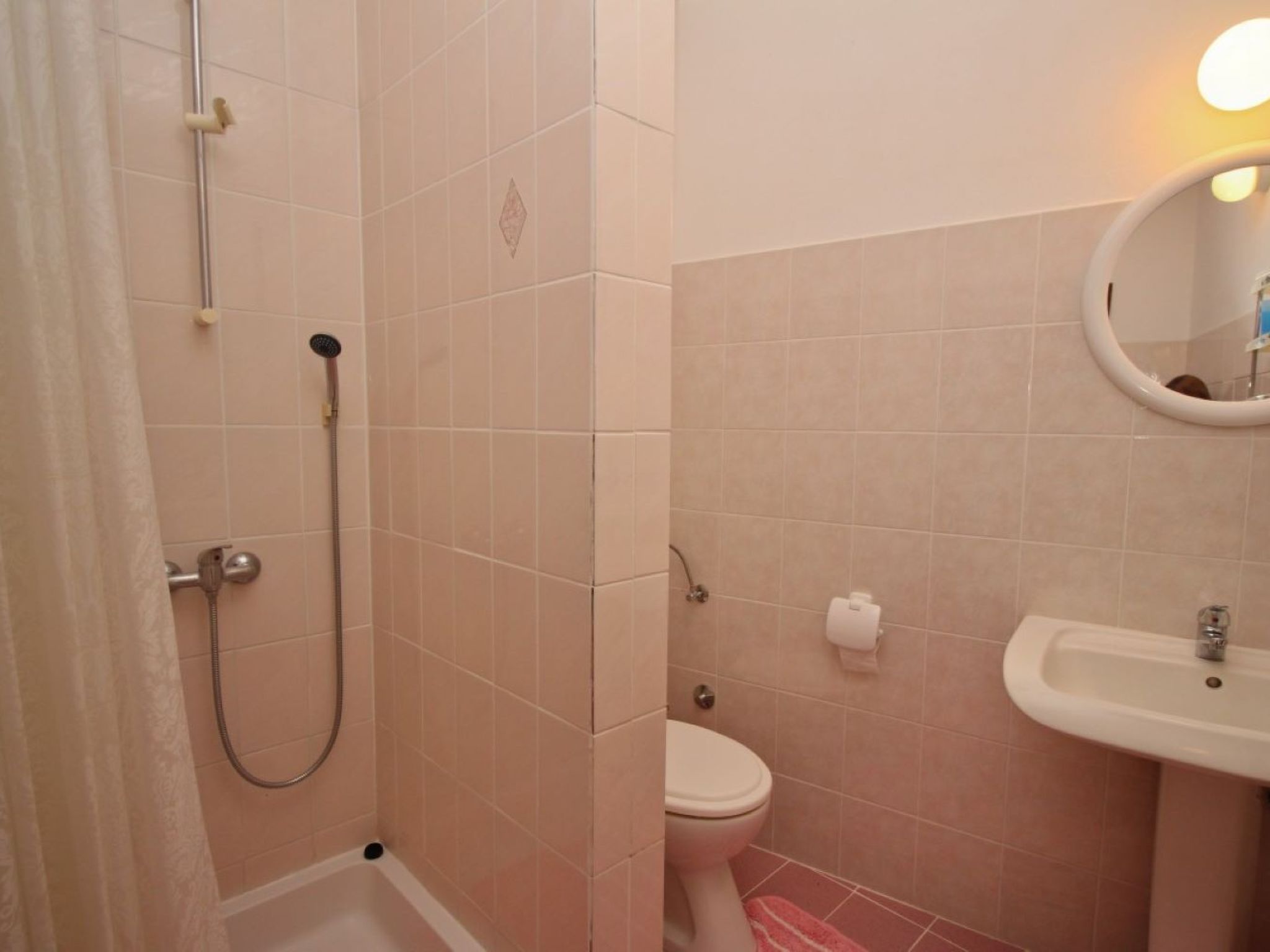 "Apartman Nada" mit Terrasse-Drinnen