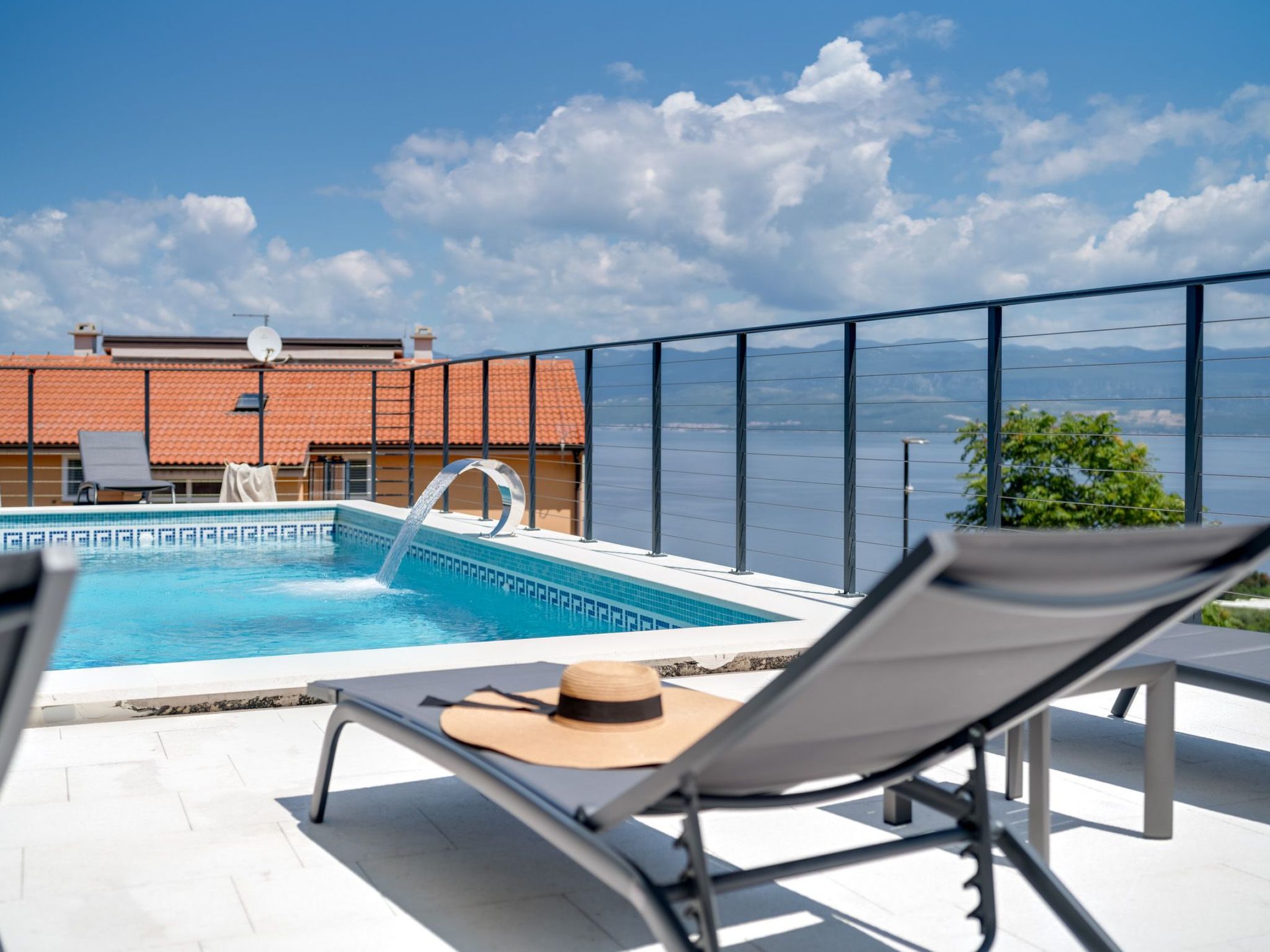 "Verbenico Hills"-Image-tags.info