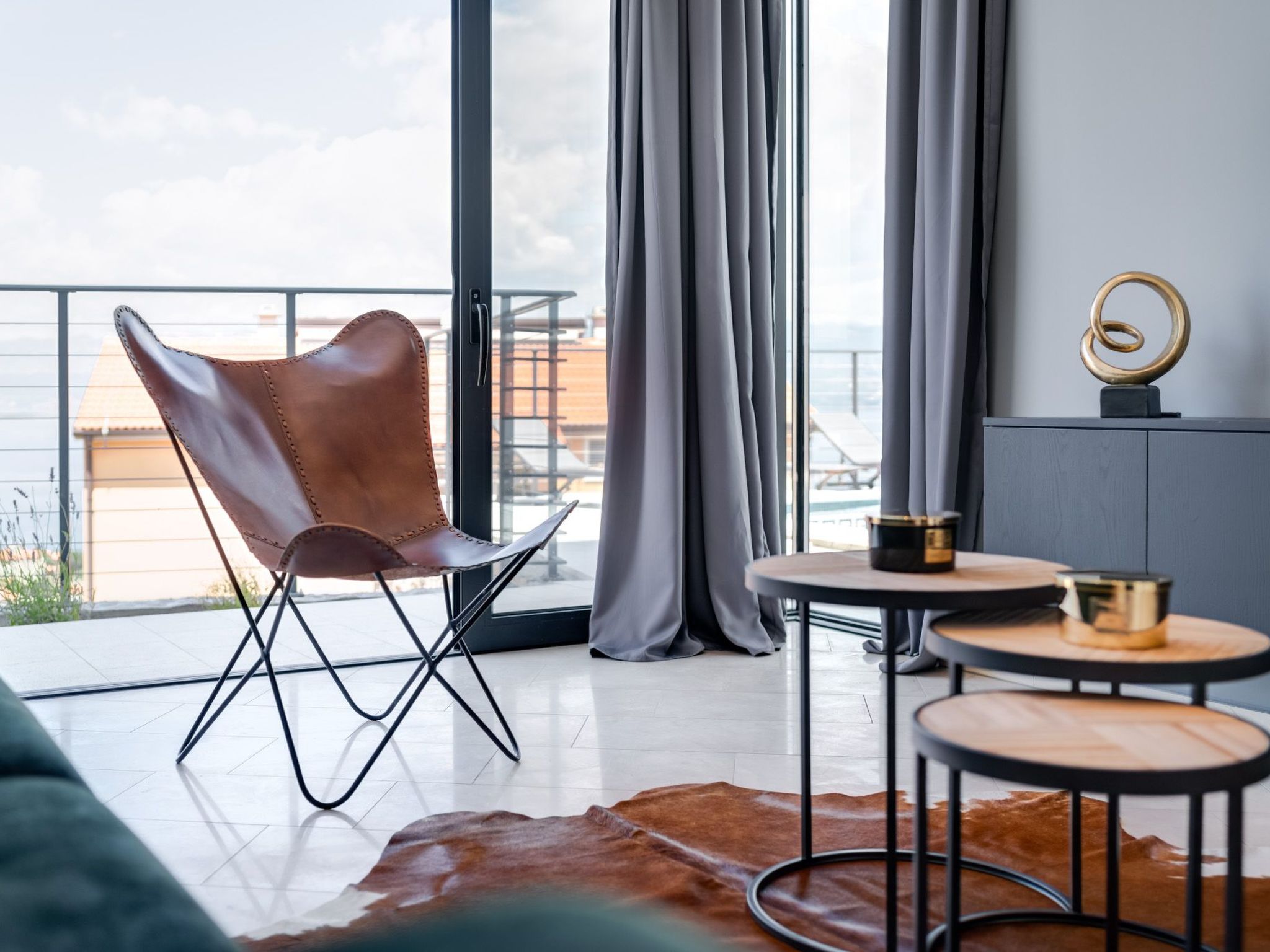 "Verbenico Hills"-Image-tags.info