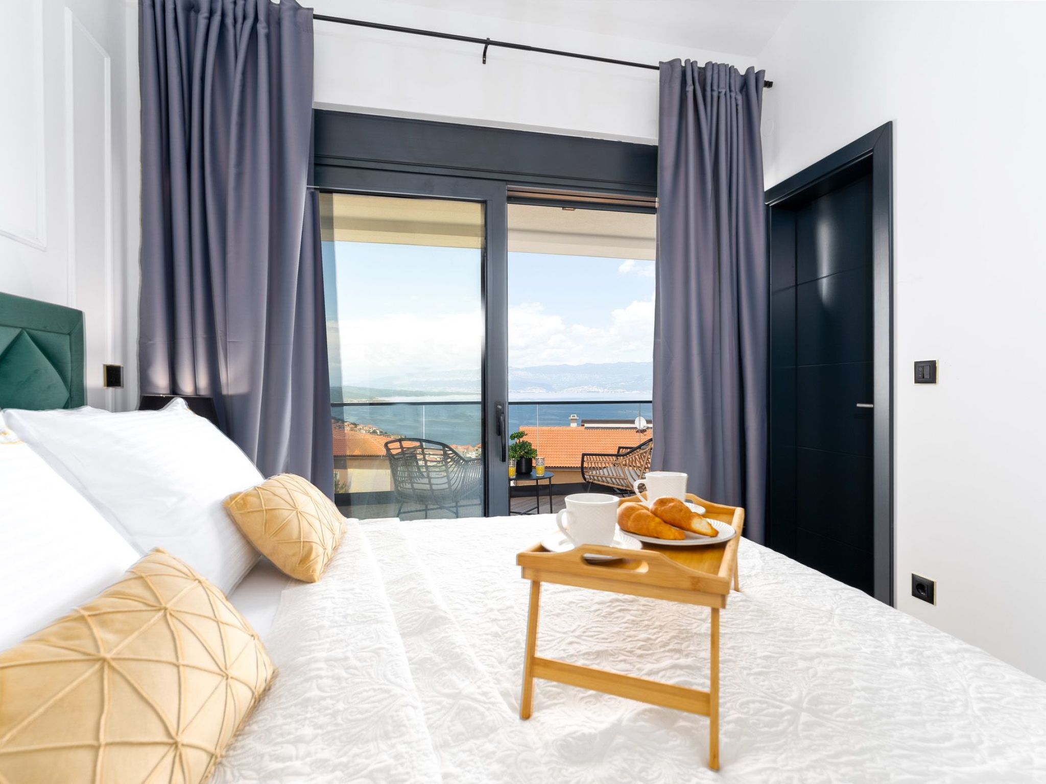 "Verbenico Hills"-Image-tags.info