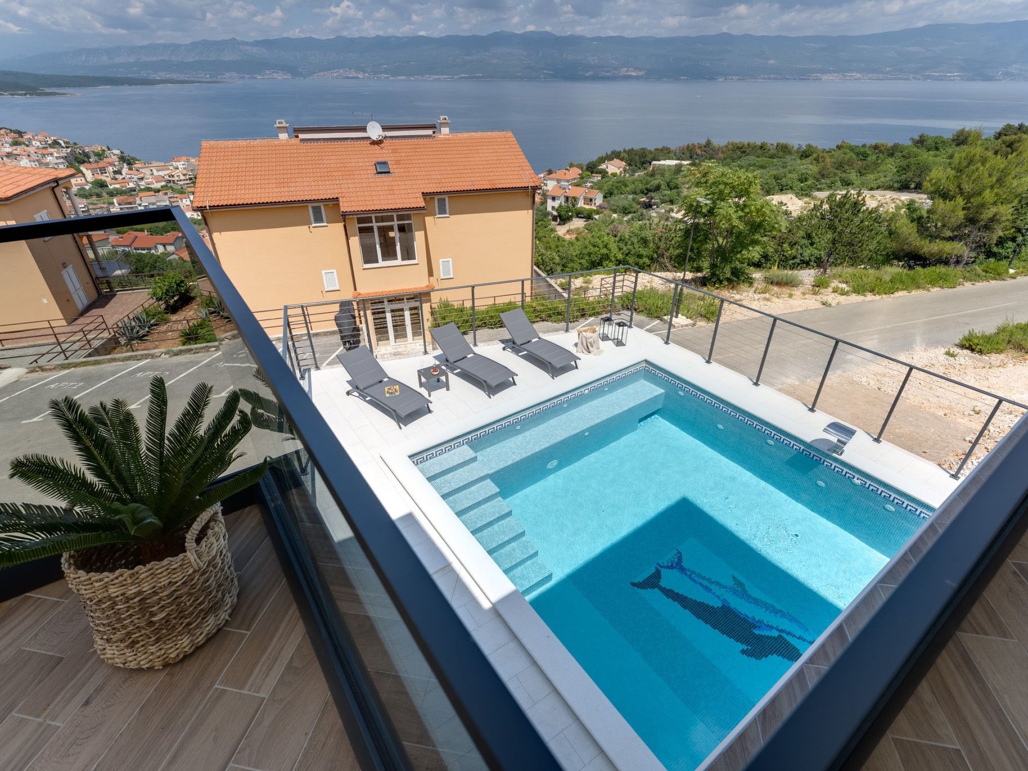 "Verbenico Hills"-Image-tags.info