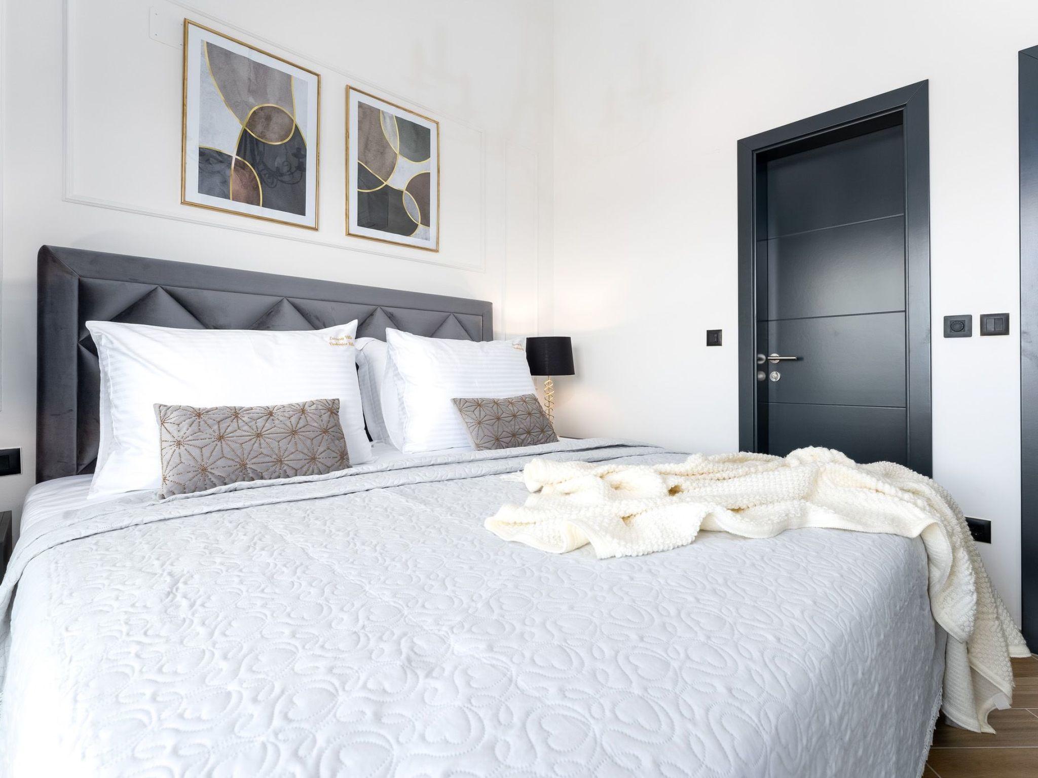 "Verbenico Hills"-Image-tags.info