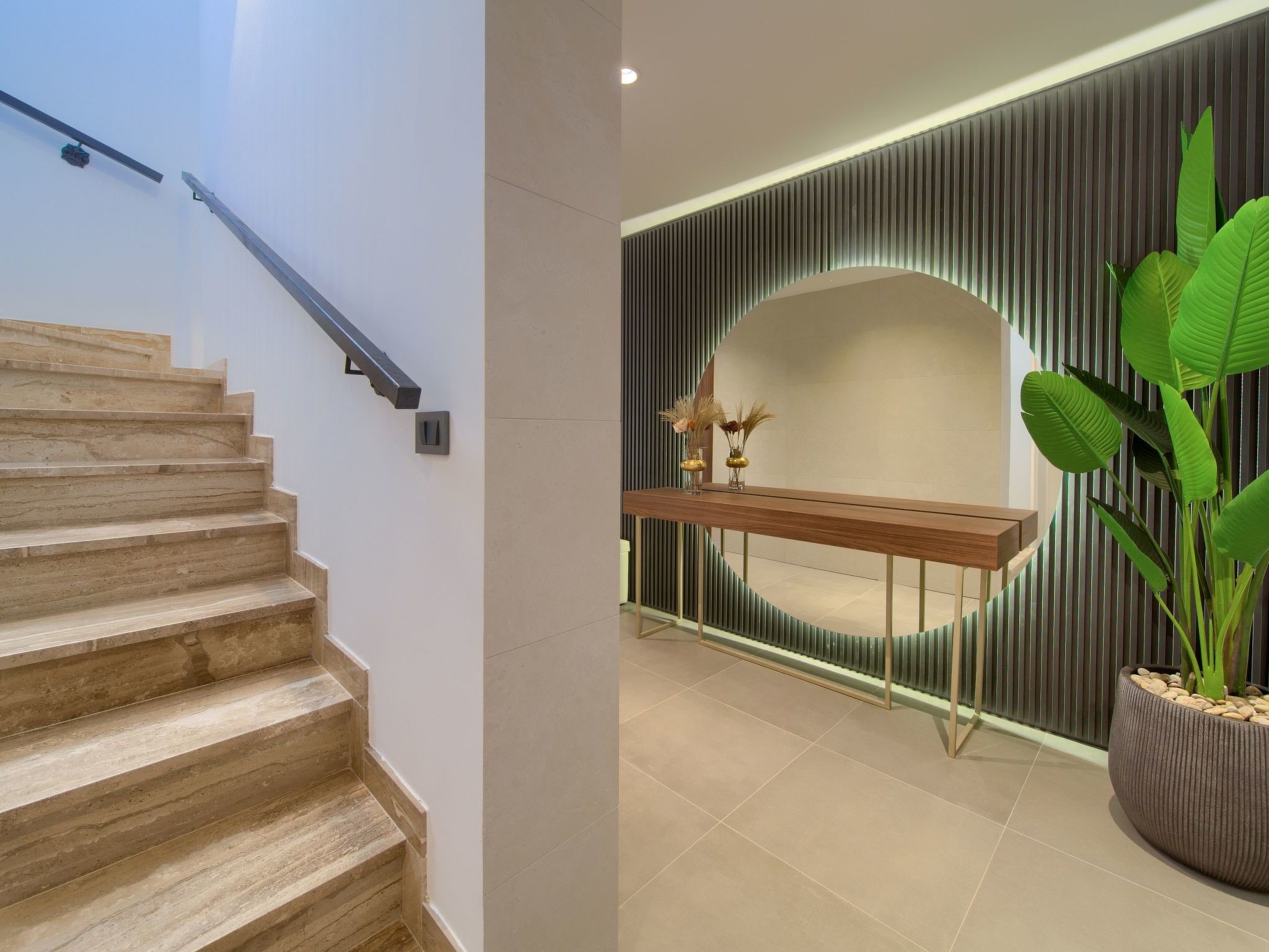 Luxuriöse Villa mit Pool und fantastischem Meerblick-Image-tags.info