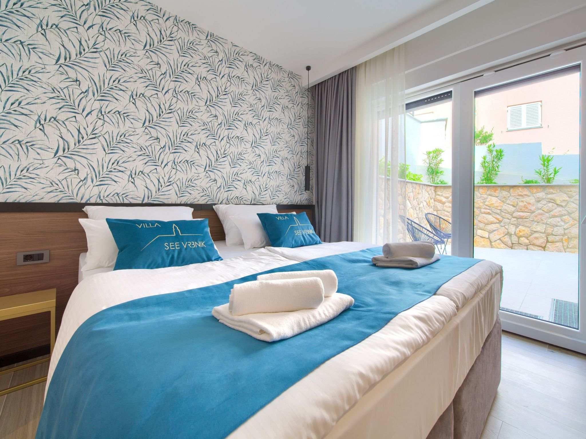 Luxuriöse Villa mit Pool und fantastischem Meerblick-Image-tags.info