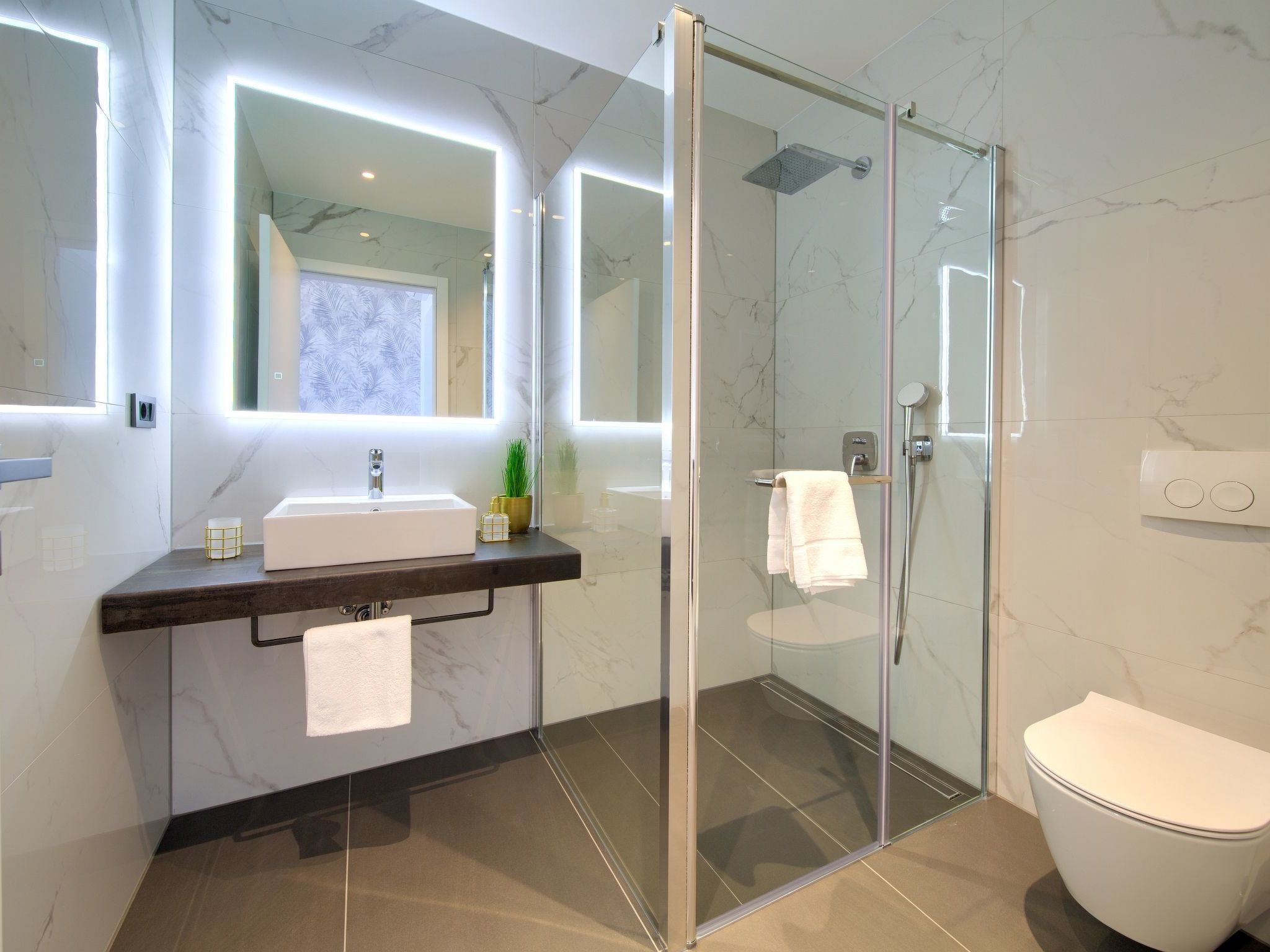 Luxuriöse Villa mit Pool und fantastischem Meerblick-Image-tags.info