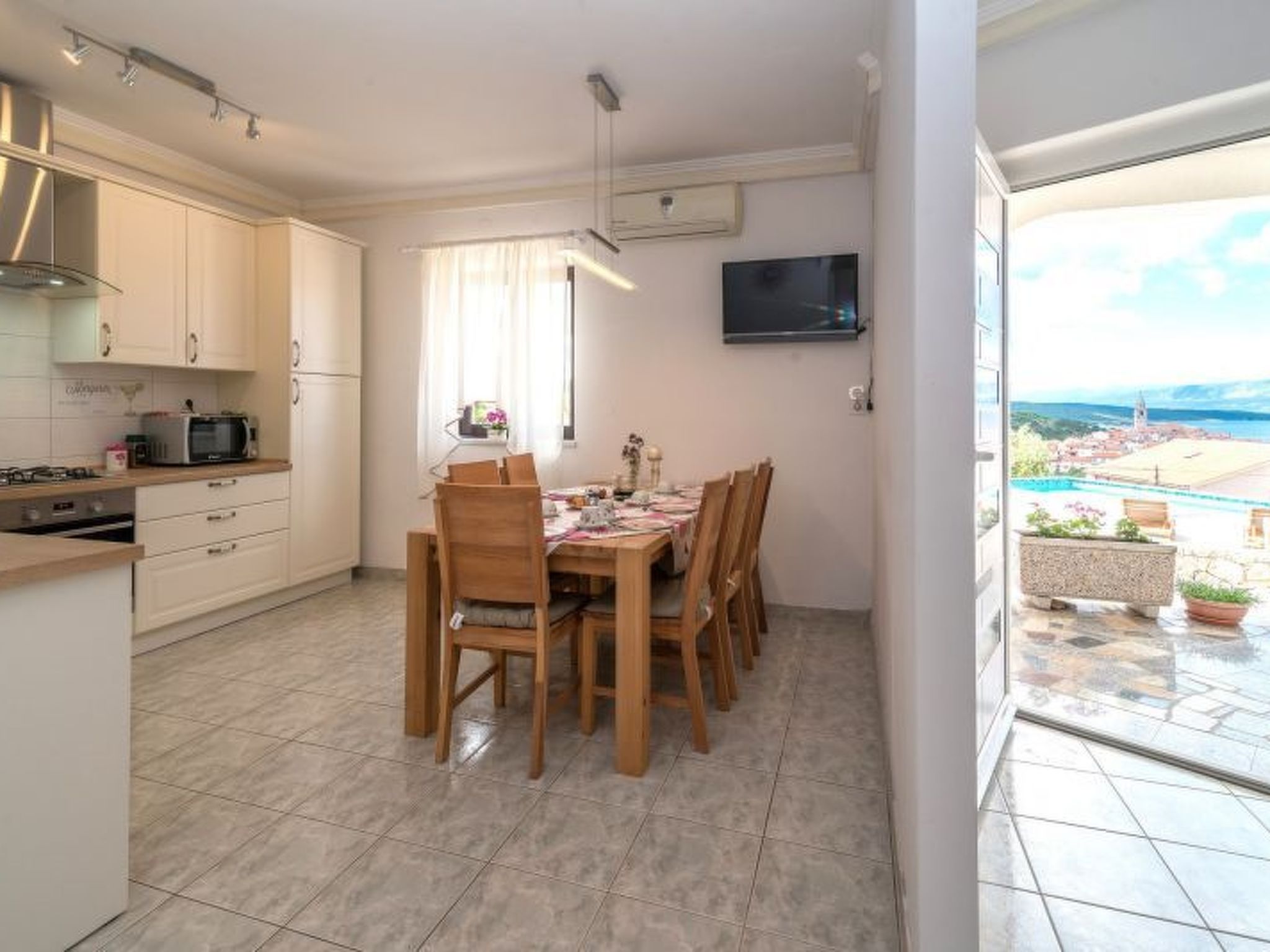 Luxuriöse Villa mit Pool und fantastischem Meerblick-Image-tags.info