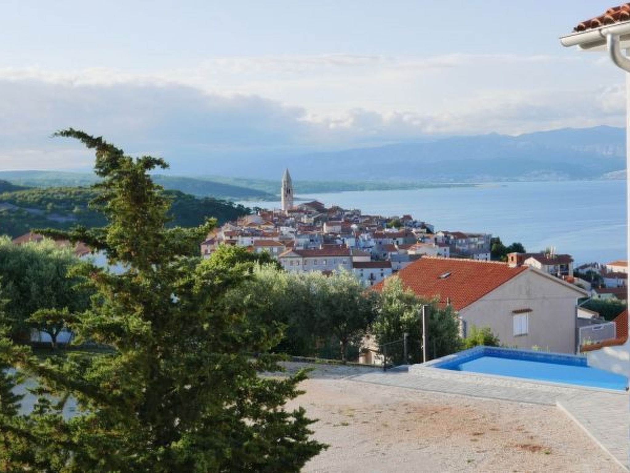 Luxuriöse Villa mit Pool und fantastischem Meerblick-Image-tags.info