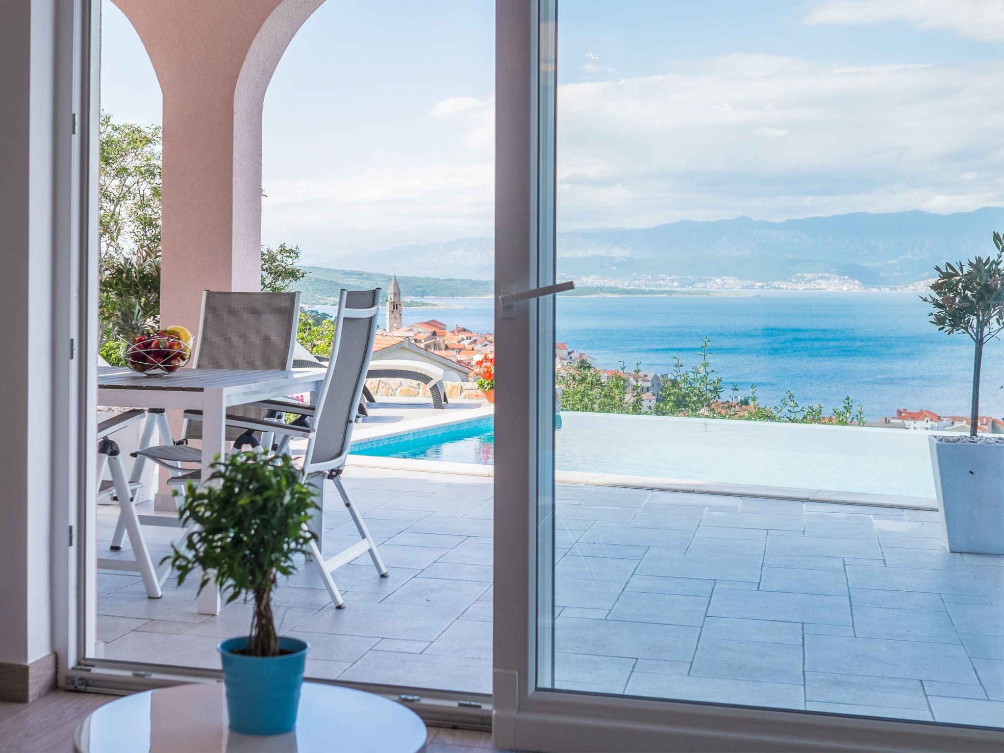 Luxuriöses Appartement Grohot mit privatem Infinity-Pool-Image-tags.info