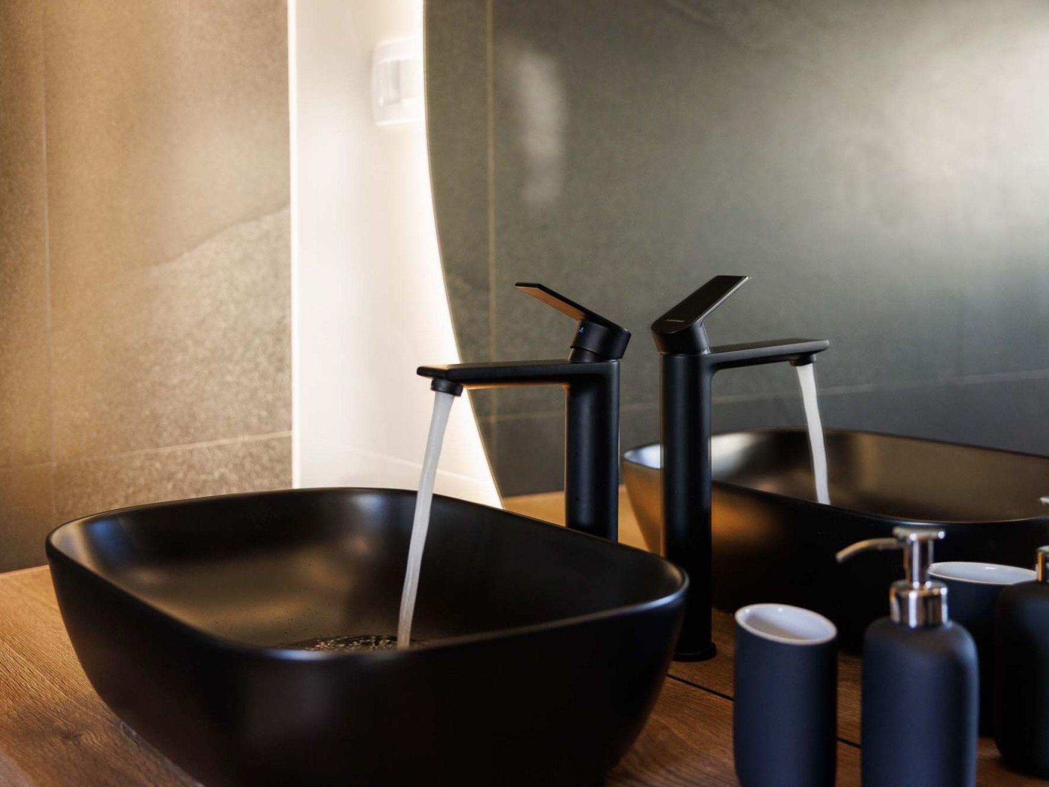 Brandneue Villa - Pool mit Panoramablick aufs Meer-Image-tags.info