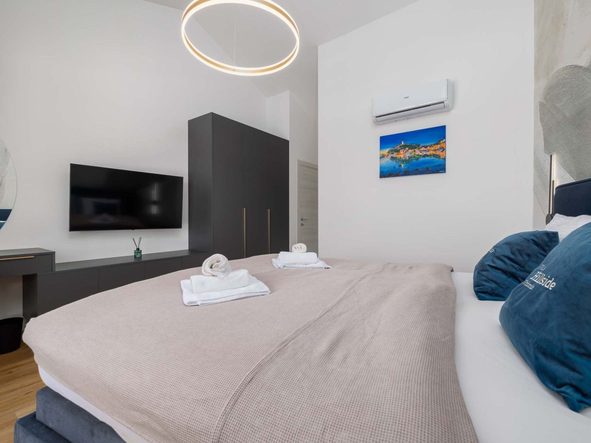 Brandneue Villa - Pool mit Panoramablick aufs Meer-Image-tags.info