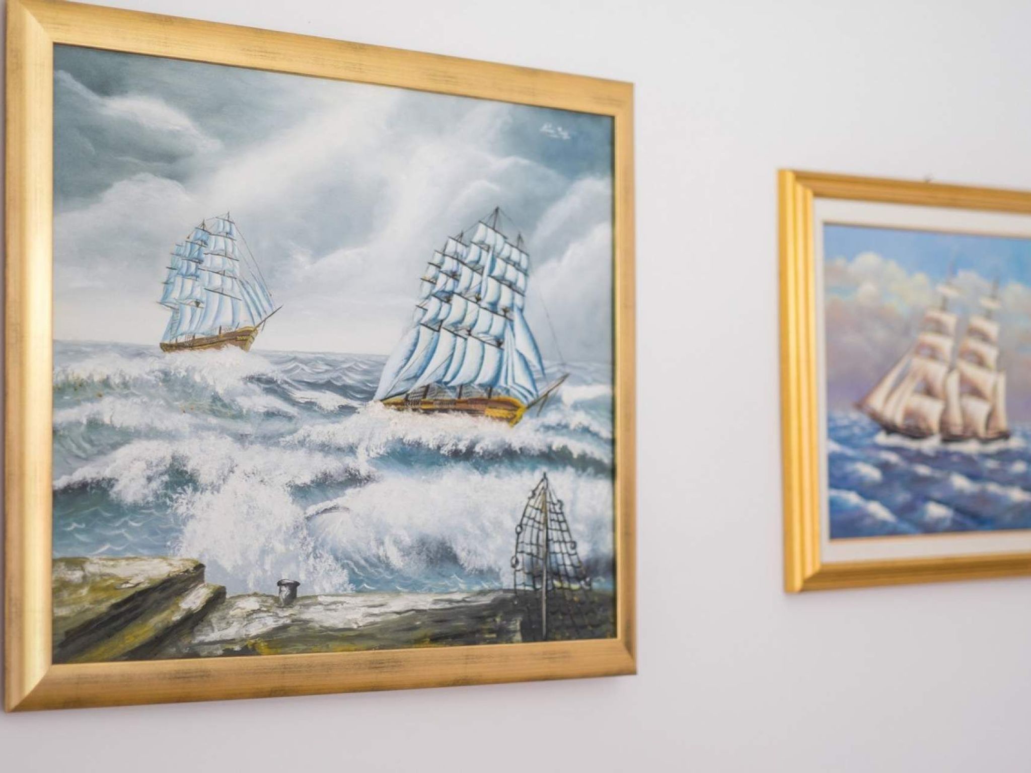 "Mela" mit Blick auf das Wasser-Image-tags.info