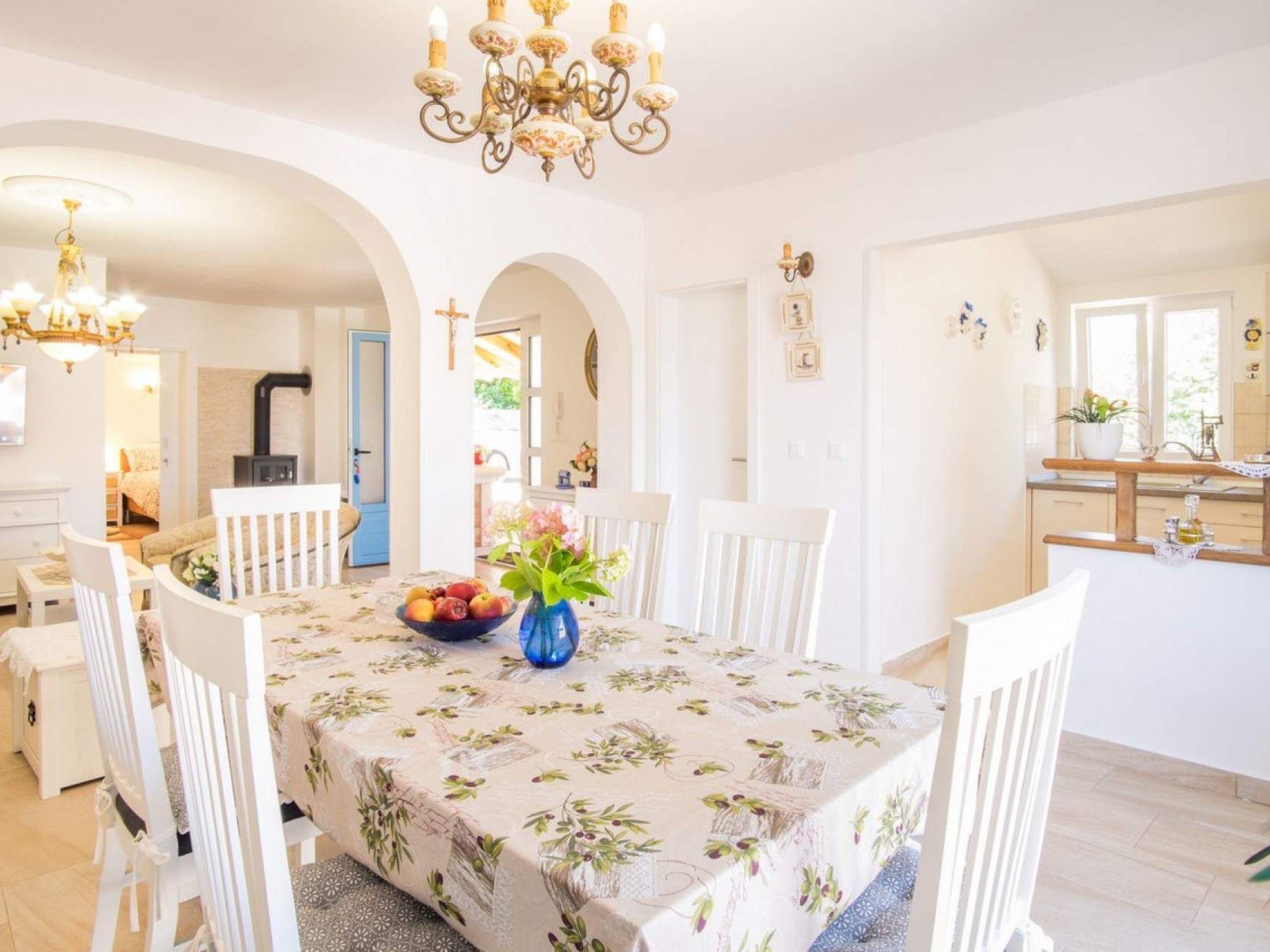 "Mela" mit Blick auf das Wasser-Image-tags.info