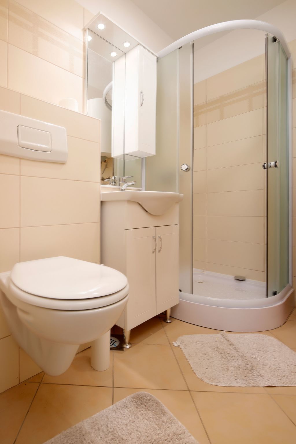 "Mela" mit Blick auf das Wasser-Image-tags.info