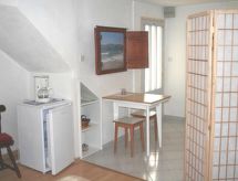 Authentieke stenen studio op 30 meter van de zee in Baška, Krk - thumbnail 5