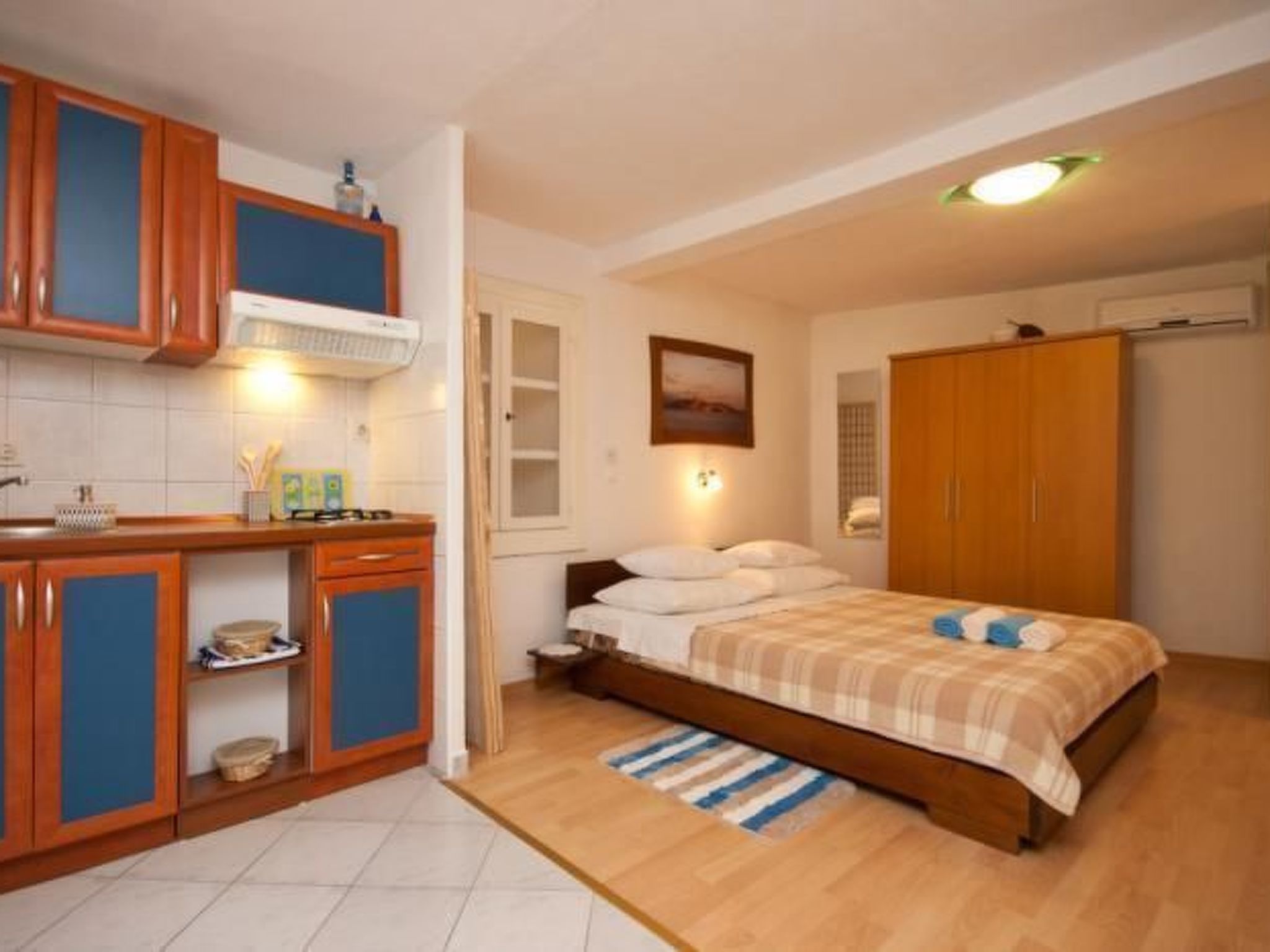 Studio in einem traditionellen Steinhaus, in Baska