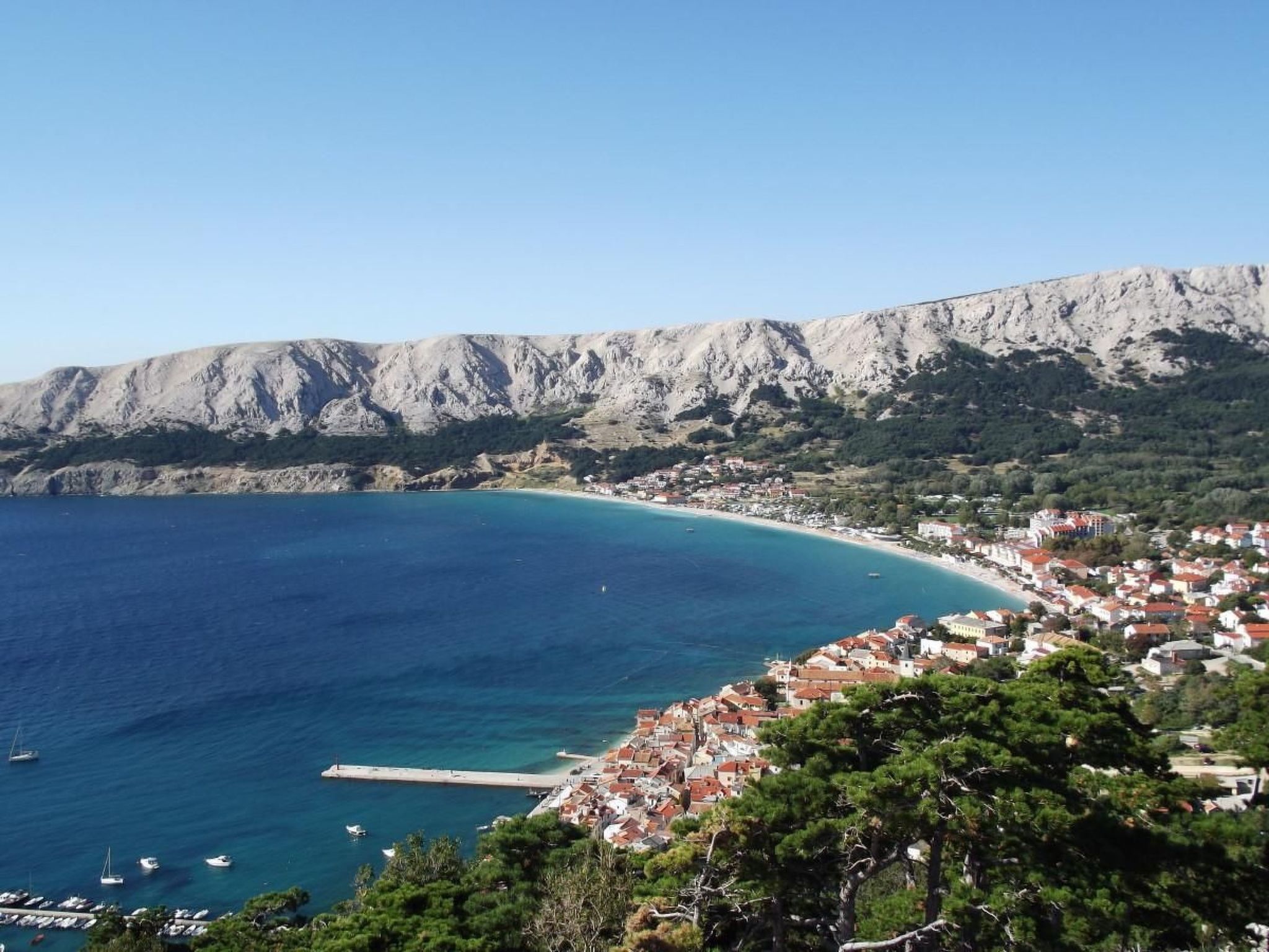 Studio in einem traditionellen Steinhaus, in Baska-Image-tags.info