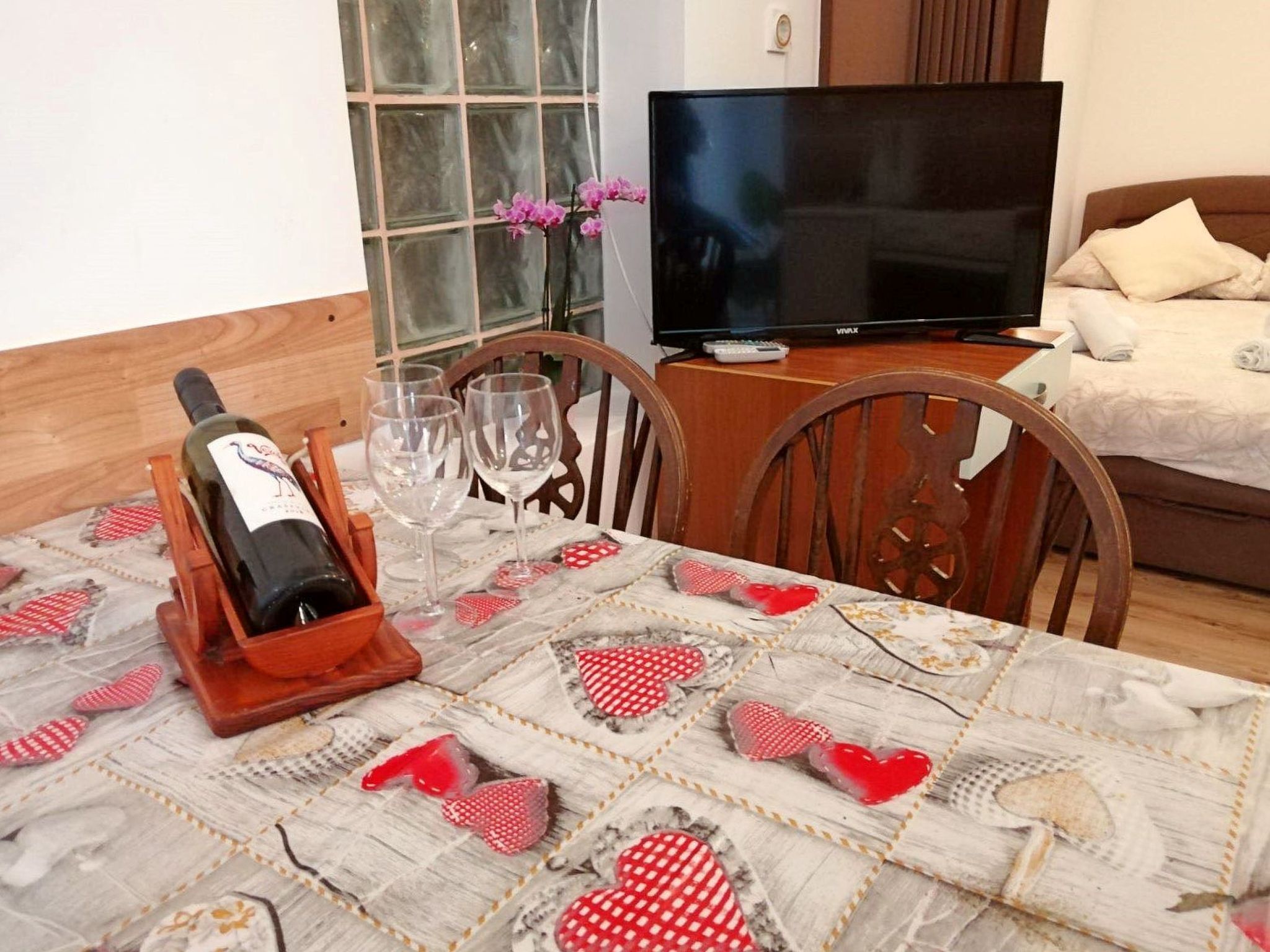 Photo of Studio-Apartment mit Terrasse und Parkplatz