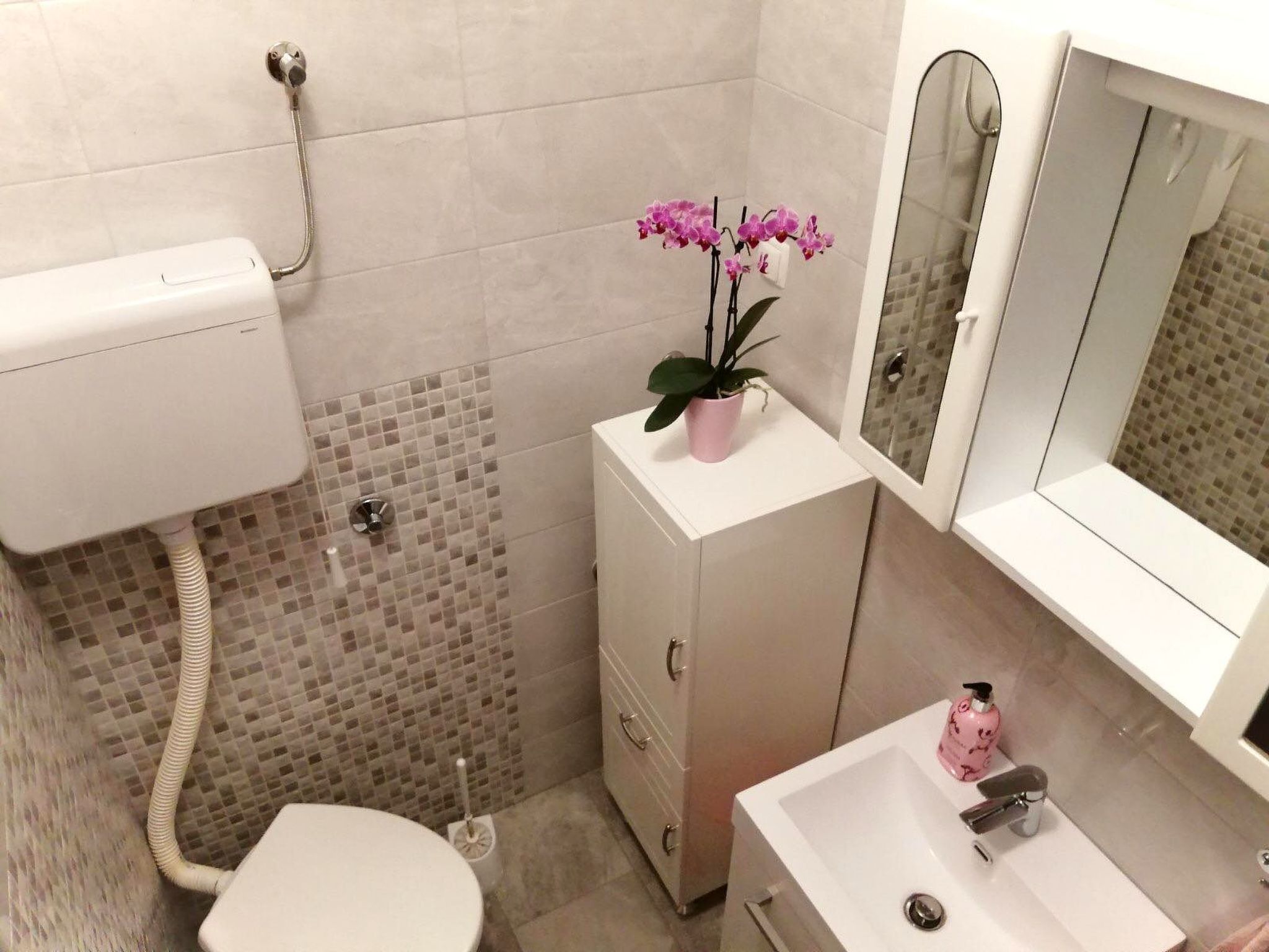 Photo of Studio-Apartment mit Terrasse und Parkplatz