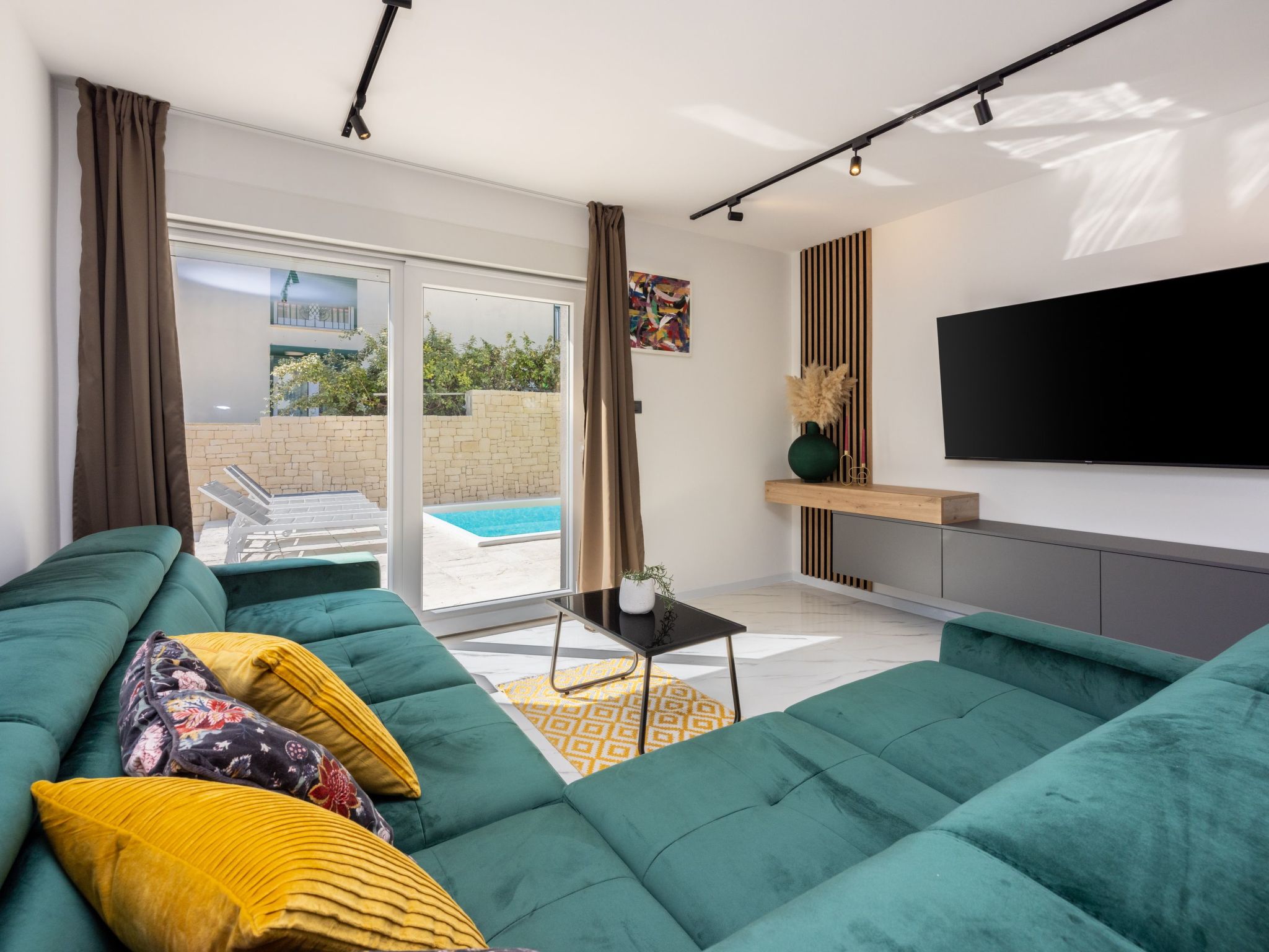 Villa mit privatem Pool für 8 Personen auf der Insel Baska-Dedans