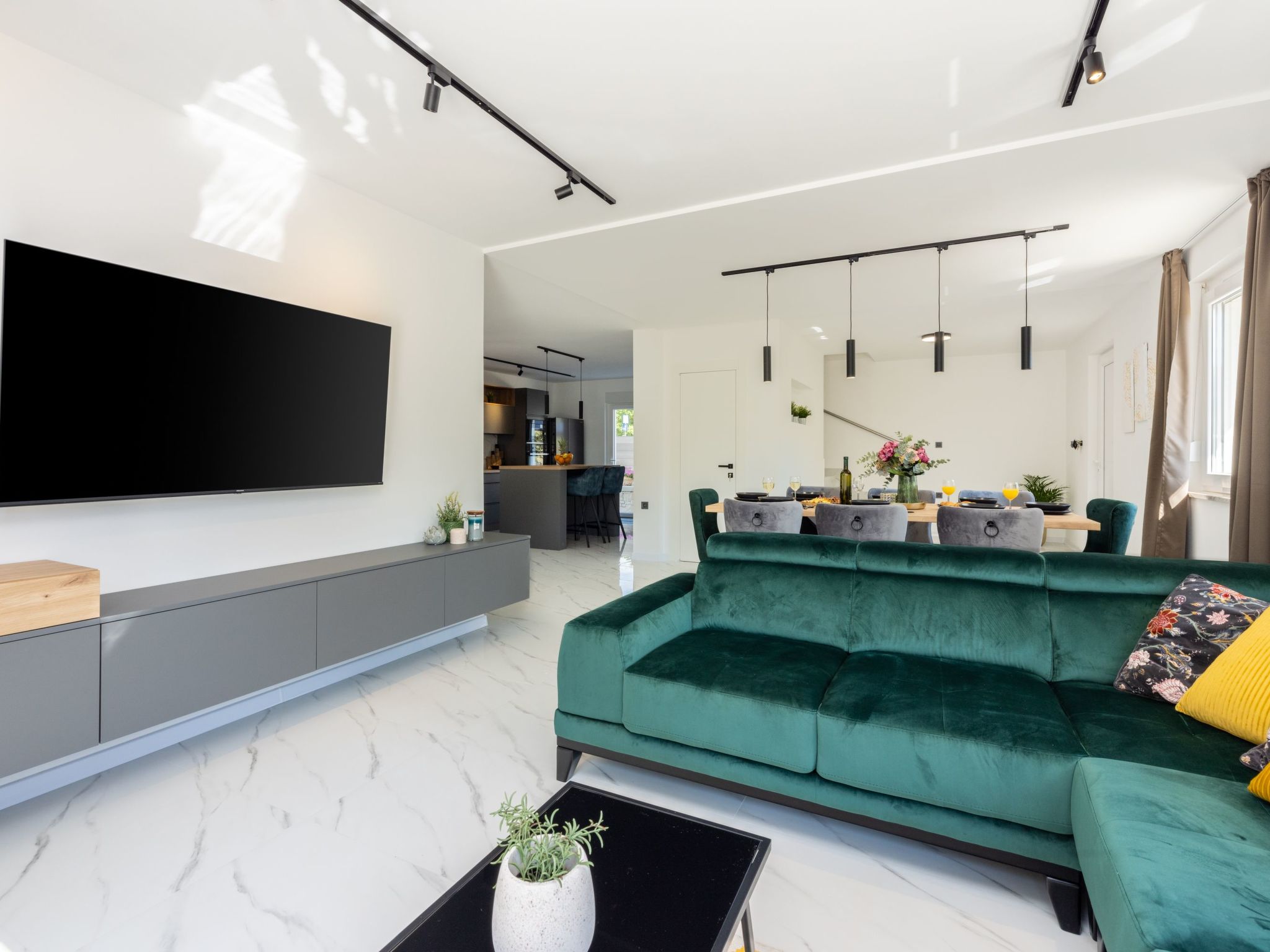 Villa mit privatem Pool für 8 Personen auf der Insel Baska-Dedans