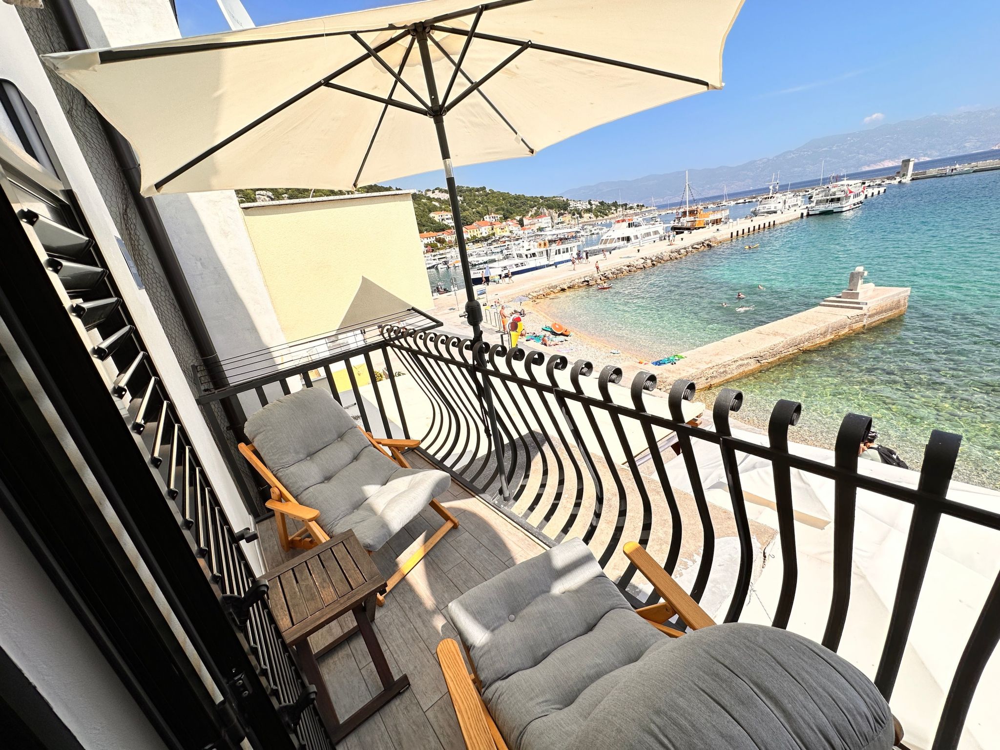 Baska Fiorino Wohnung-Drinnen