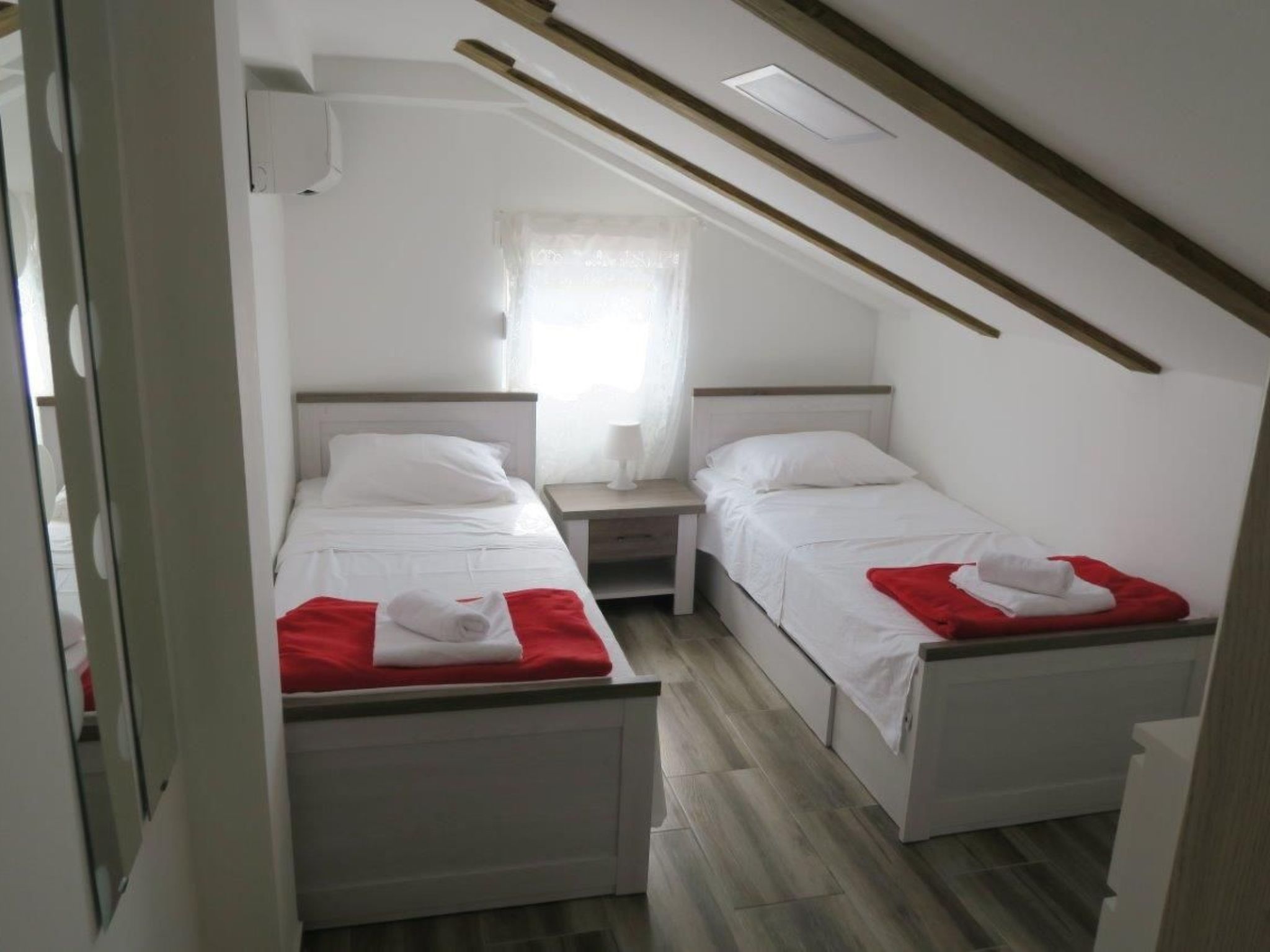 Für 8 Personen ca. 135 m&sup2; in Baška, Adriaküste Kroatien (Kroatische Inseln-Image-tags.info