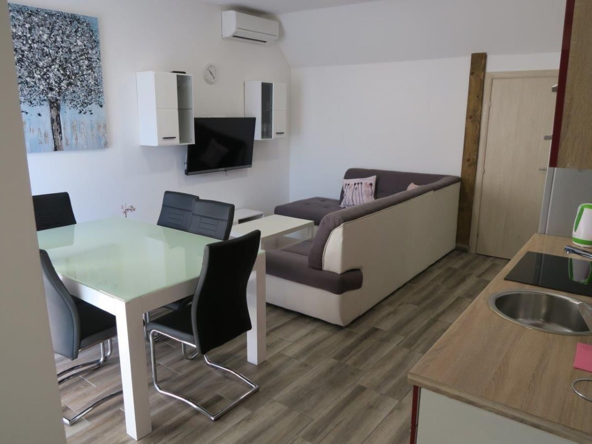 Für 8 Personen ca. 135 m&sup2; in Baška, Adriaküste Kroatien (Kroatische Inseln-Image-tags.info