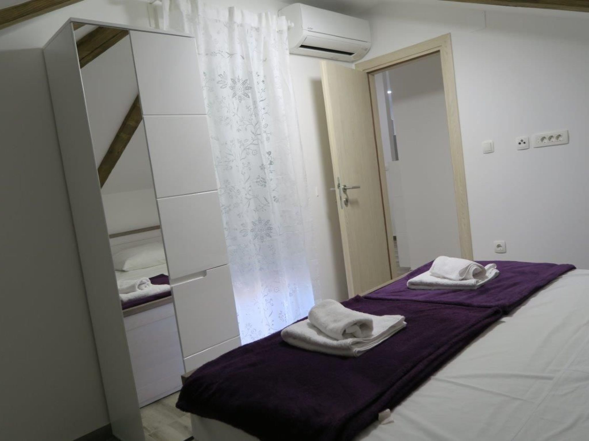 Für 8 Personen ca. 135 m&sup2; in Baška, Adriaküste Kroatien (Kroatische Inseln-Image-tags.info